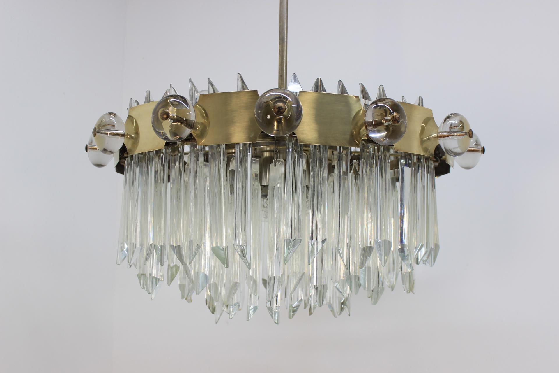 Huge Mid Century Ring Crystal Chandelier, Bakalowits, Lobmeyr, 1950s.  For Sale 3