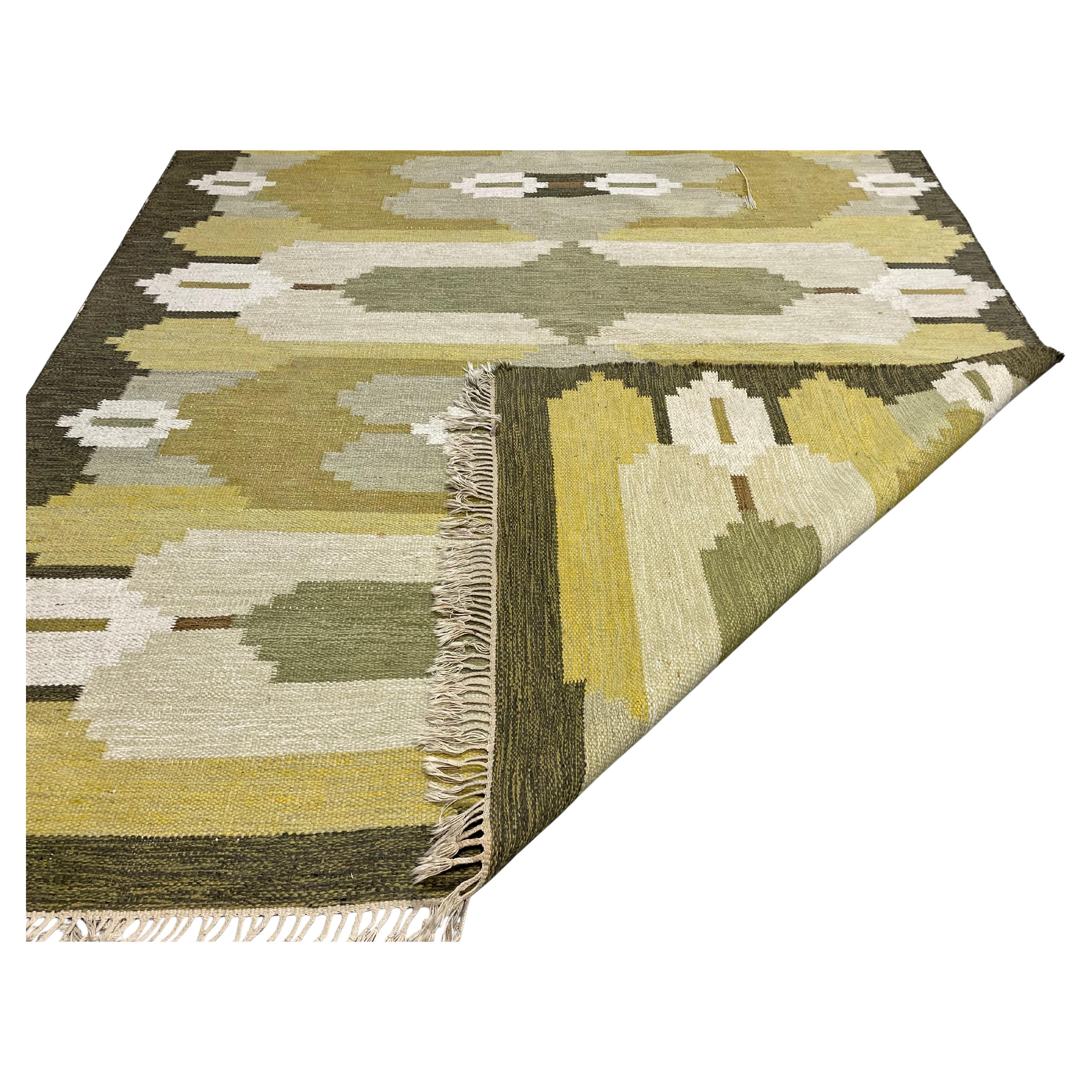 Énorme TAPIS suédois du milieu du siècle - Rug & Kilim en laine géométrique d'époque en vente