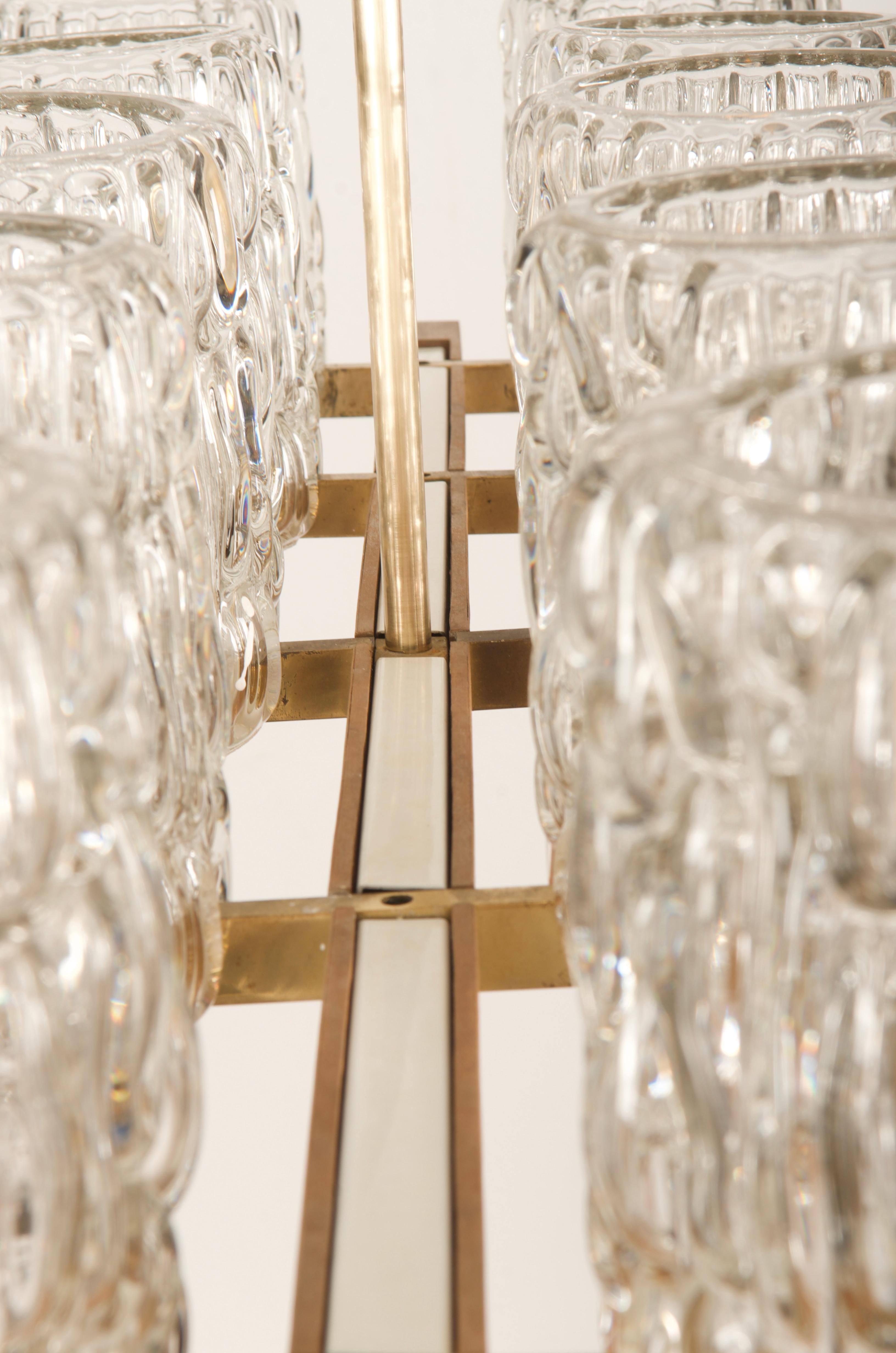 Enorme lampadario in ottone/teak del Medioevo di Rupert Nikoll in vendita 8