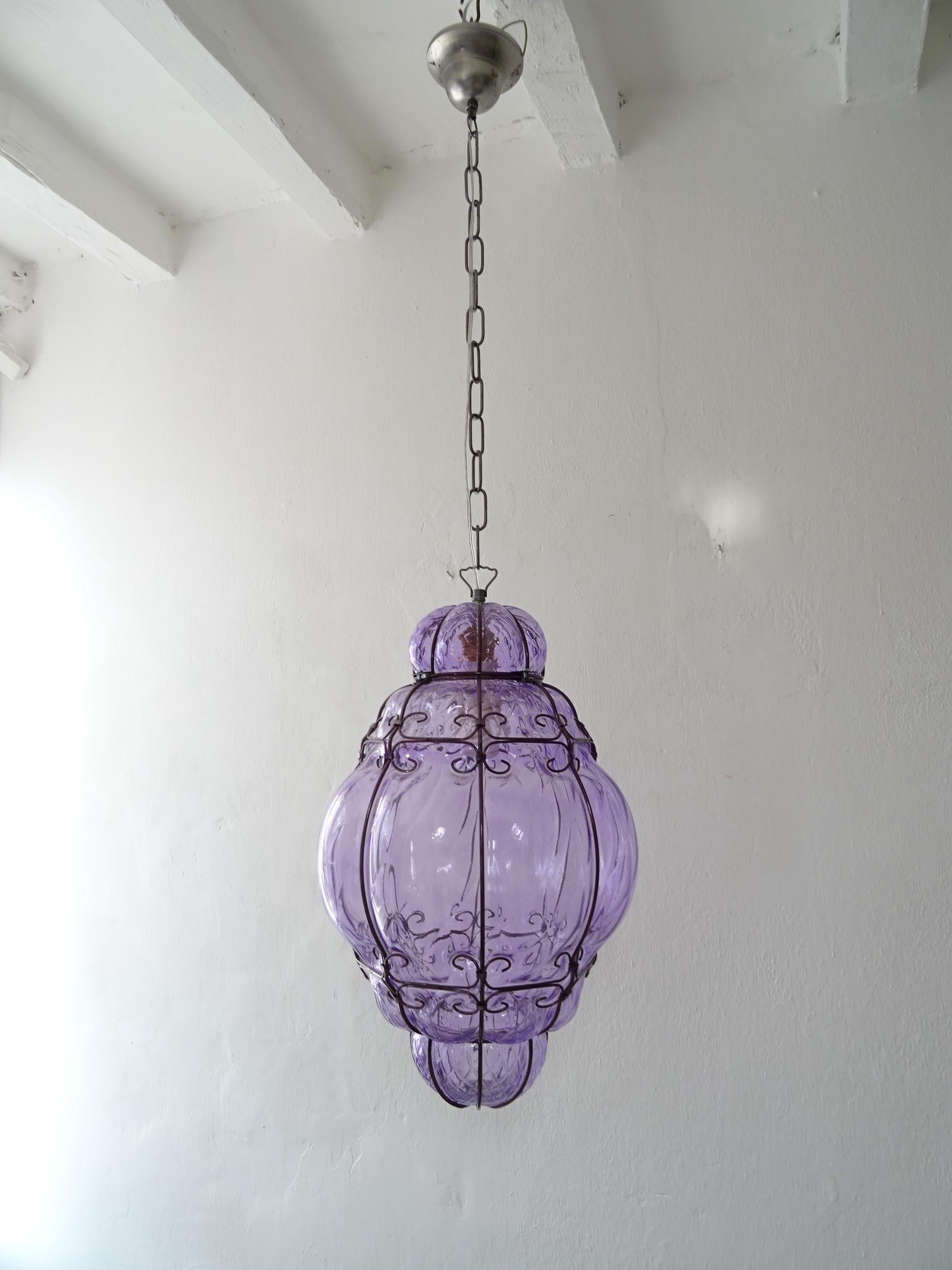 Mid-20th Century Huge Mid-Century Seguso Murano Lavander Lilac Blown Detailed Lantern Chandelier