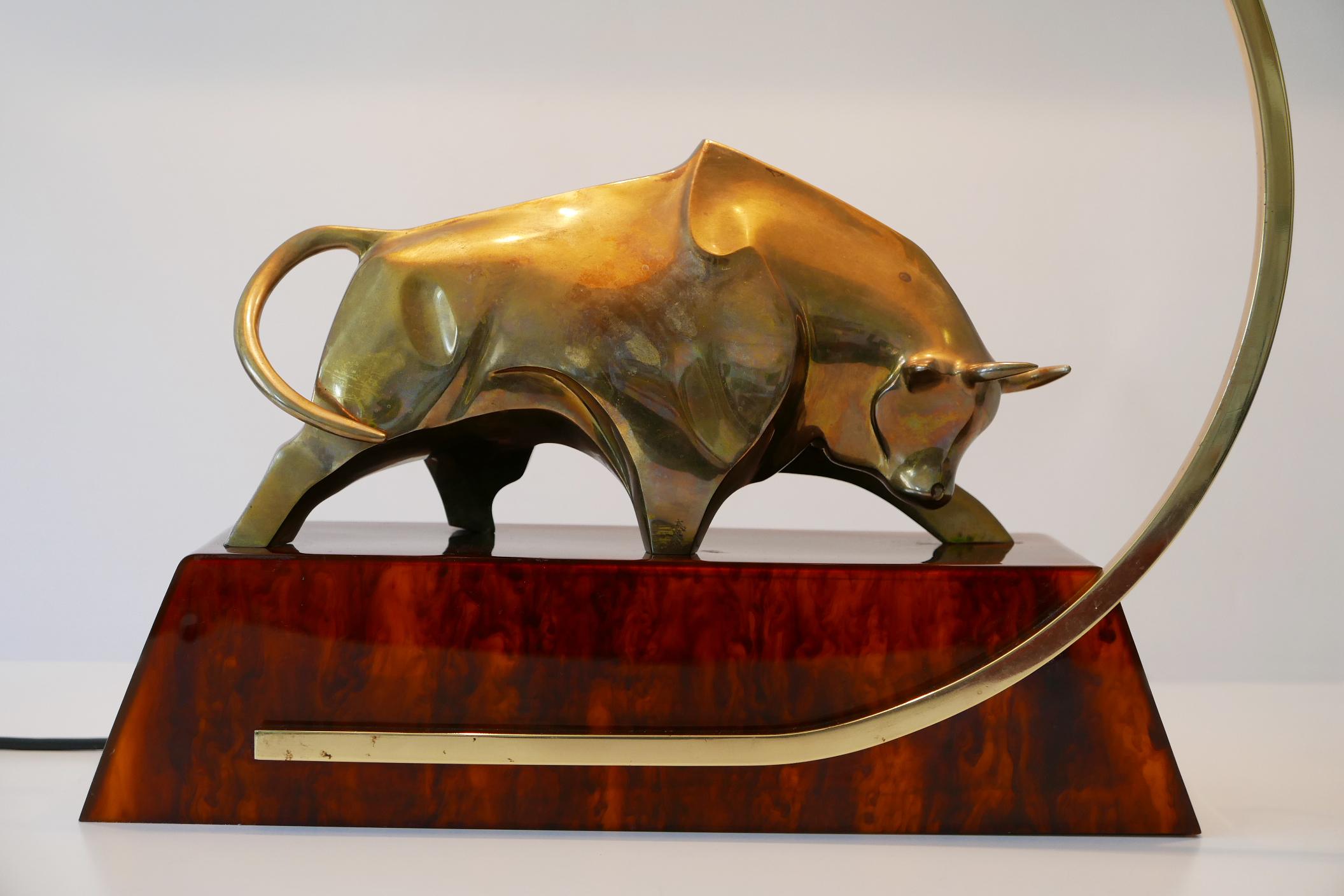 Huge Modernist Brass Light Object or Table Lamp Bull by D. Delo for Pragos Italy For Sale 1
