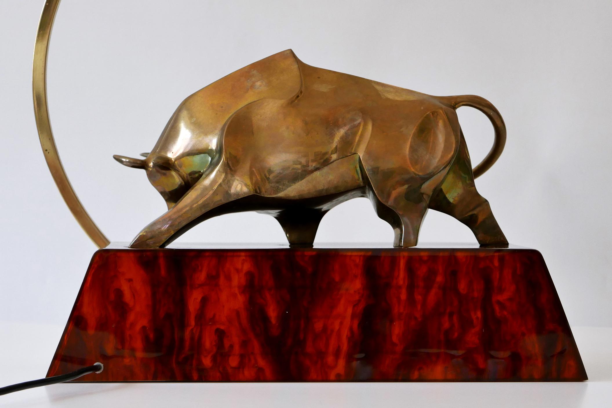 Huge Modernist Brass Light Object or Table Lamp Bull by D. Delo for Pragos Italy In Good Condition For Sale In Munich, DE