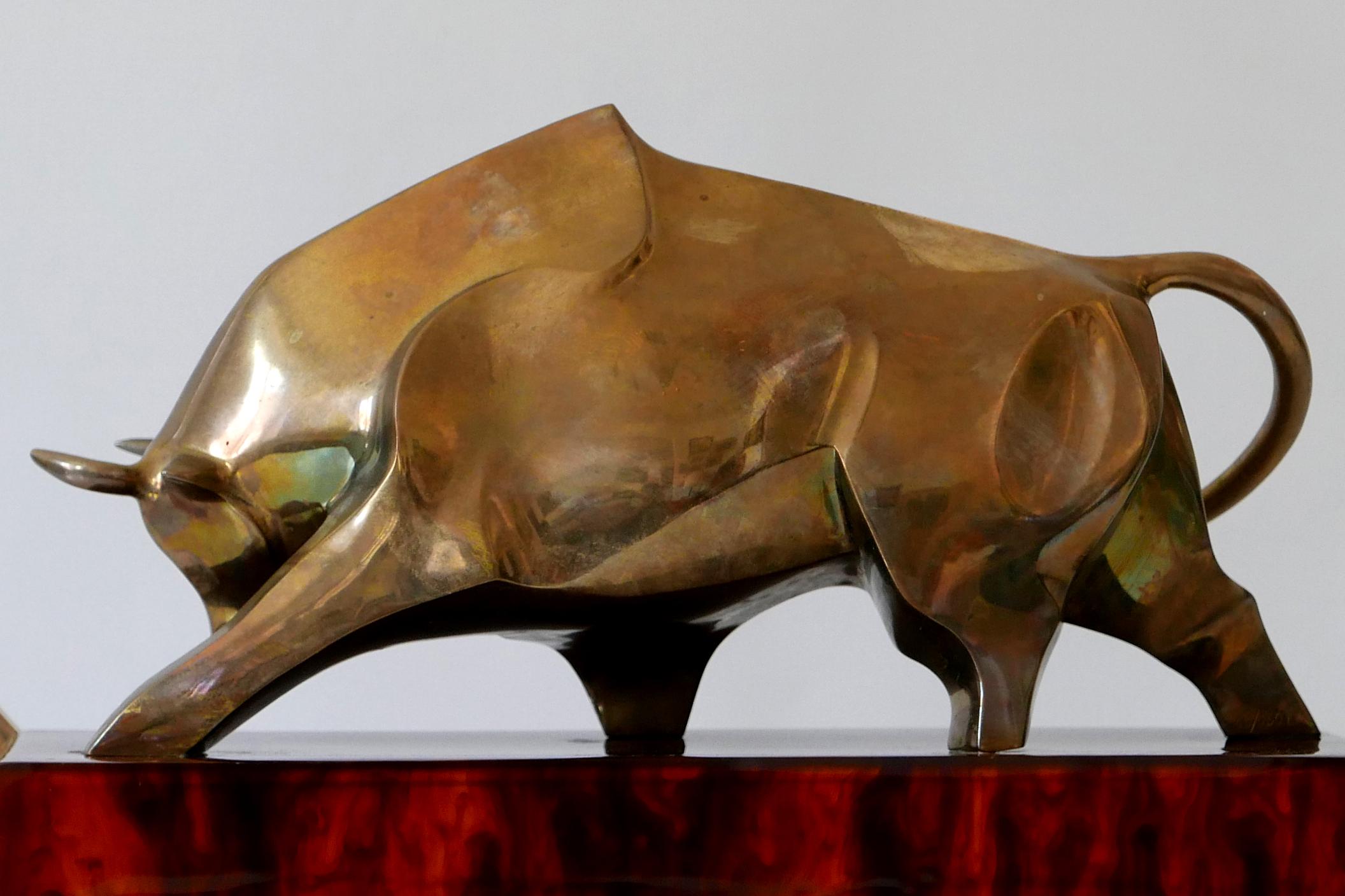 Late 20th Century Huge Modernist Brass Light Object or Table Lamp Bull by D. Delo for Pragos Italy For Sale