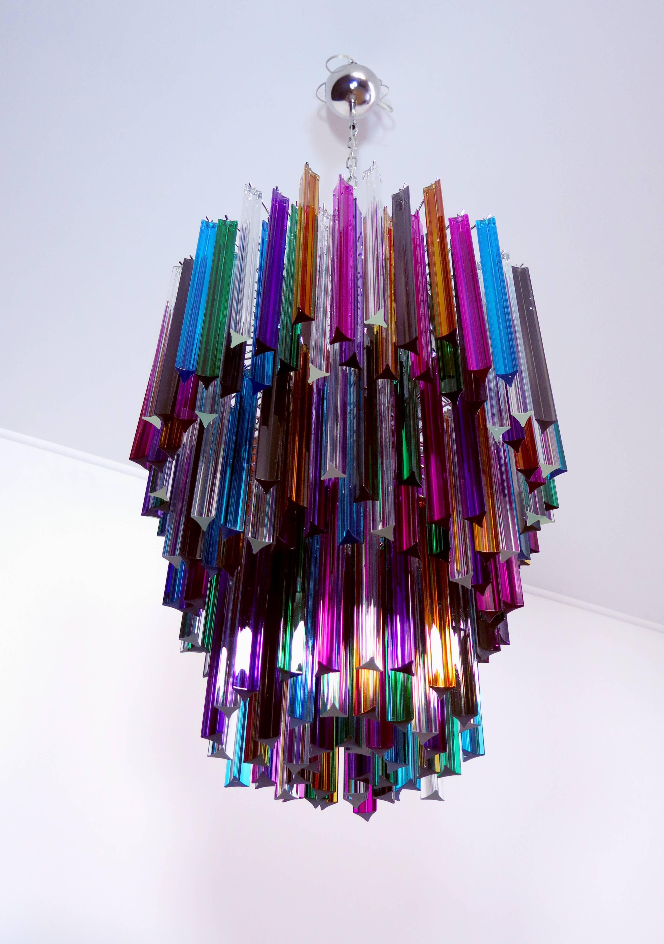 Mid-Century Modern Grand lustre de Murano multicolore Triedri:: 184 Prism:: modèle Mariangela