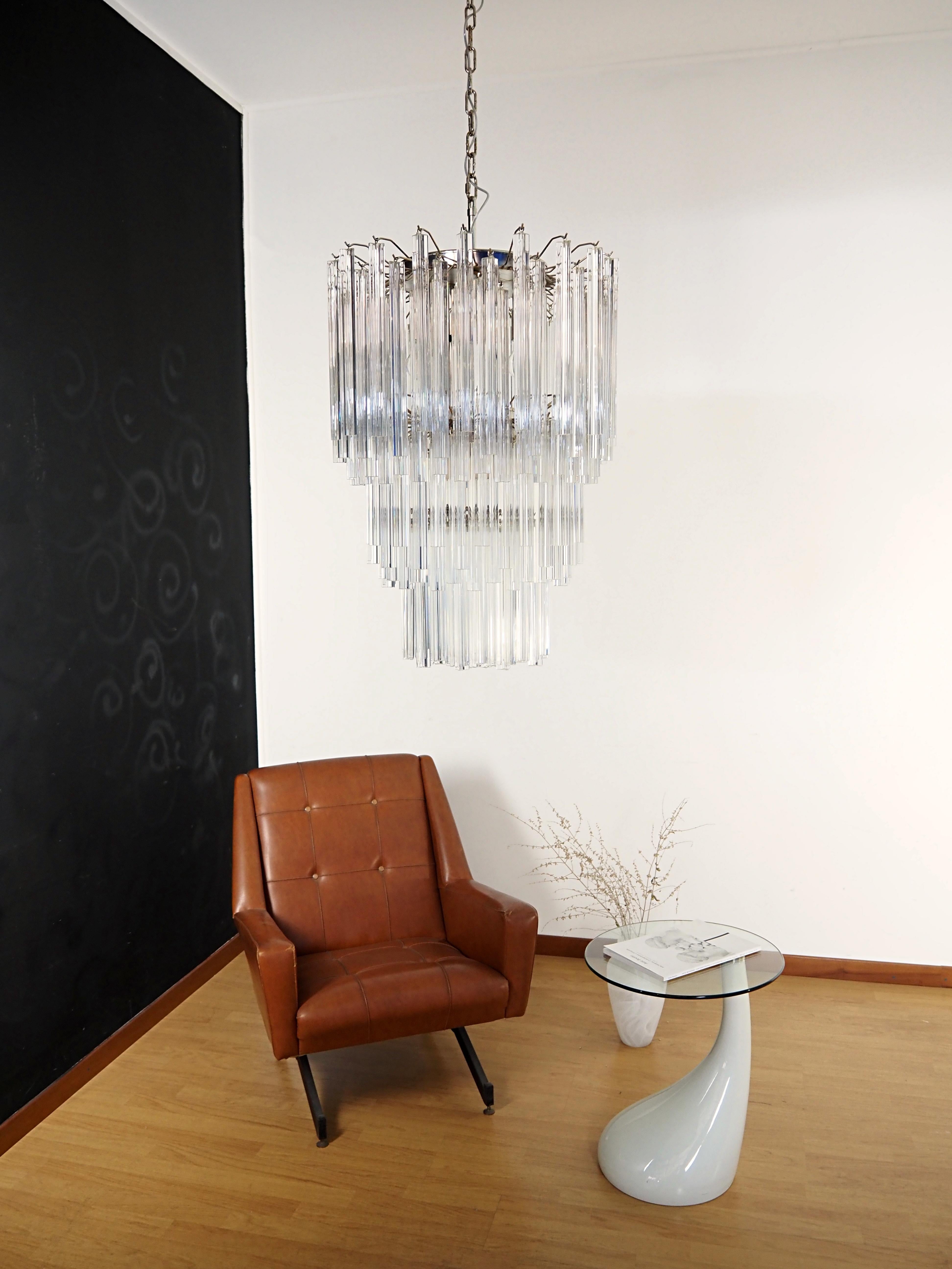 Mid-Century moderno Enorme lampadario di Murano trasparente triedri - 187 prisma - modello No. in vendita