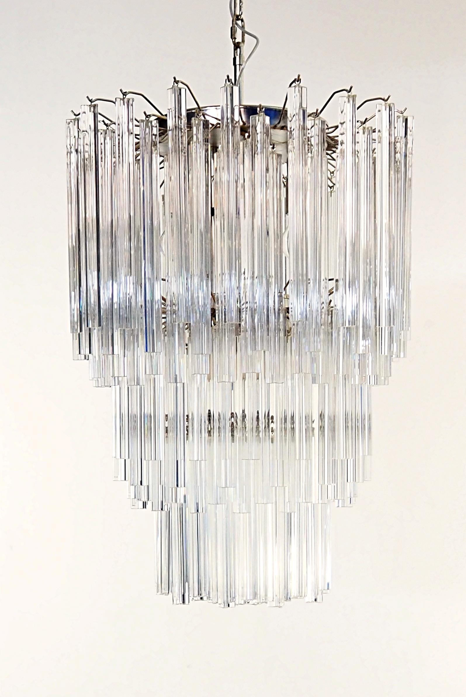 Italiano Enorme lampadario di Murano trasparente triedri - 187 prisma - modello No. in vendita