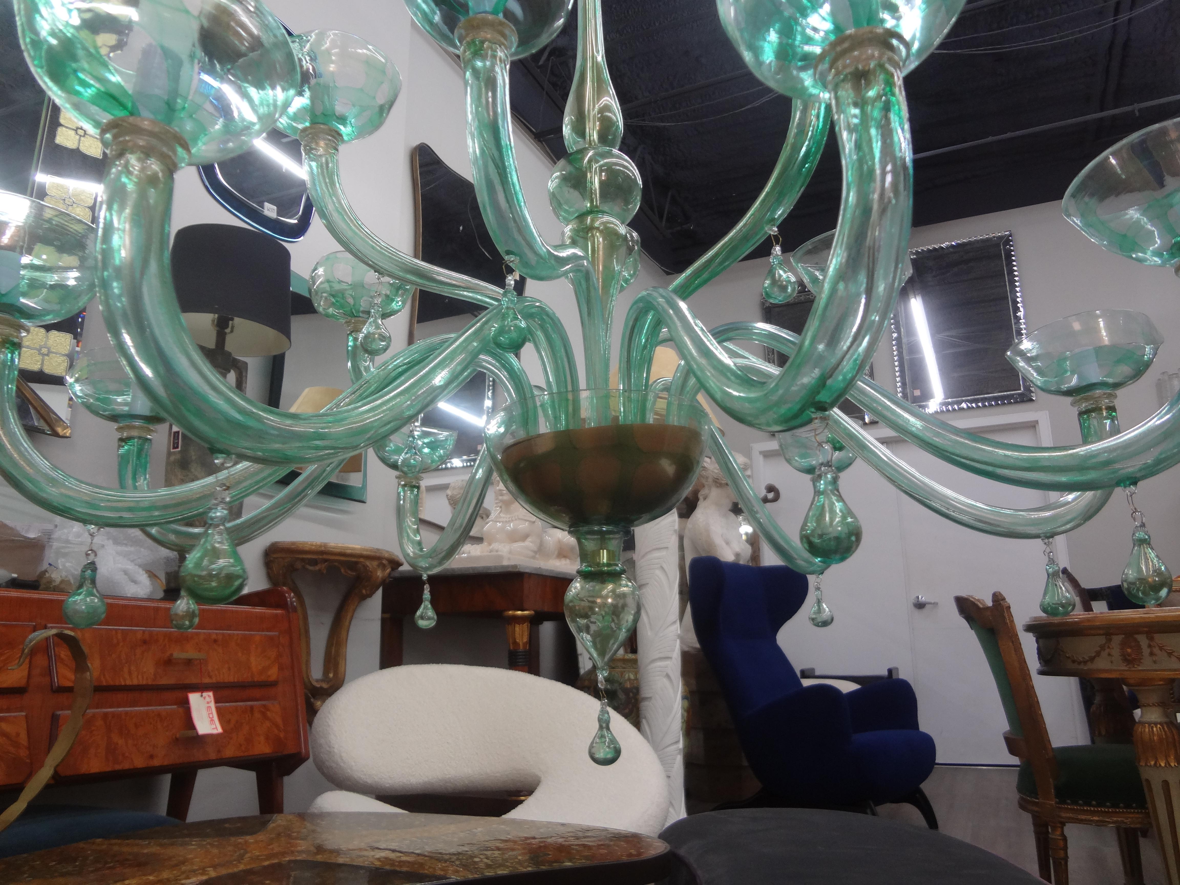 Huge Murano Glass Chandelier Attributed To Venini For Sale 3