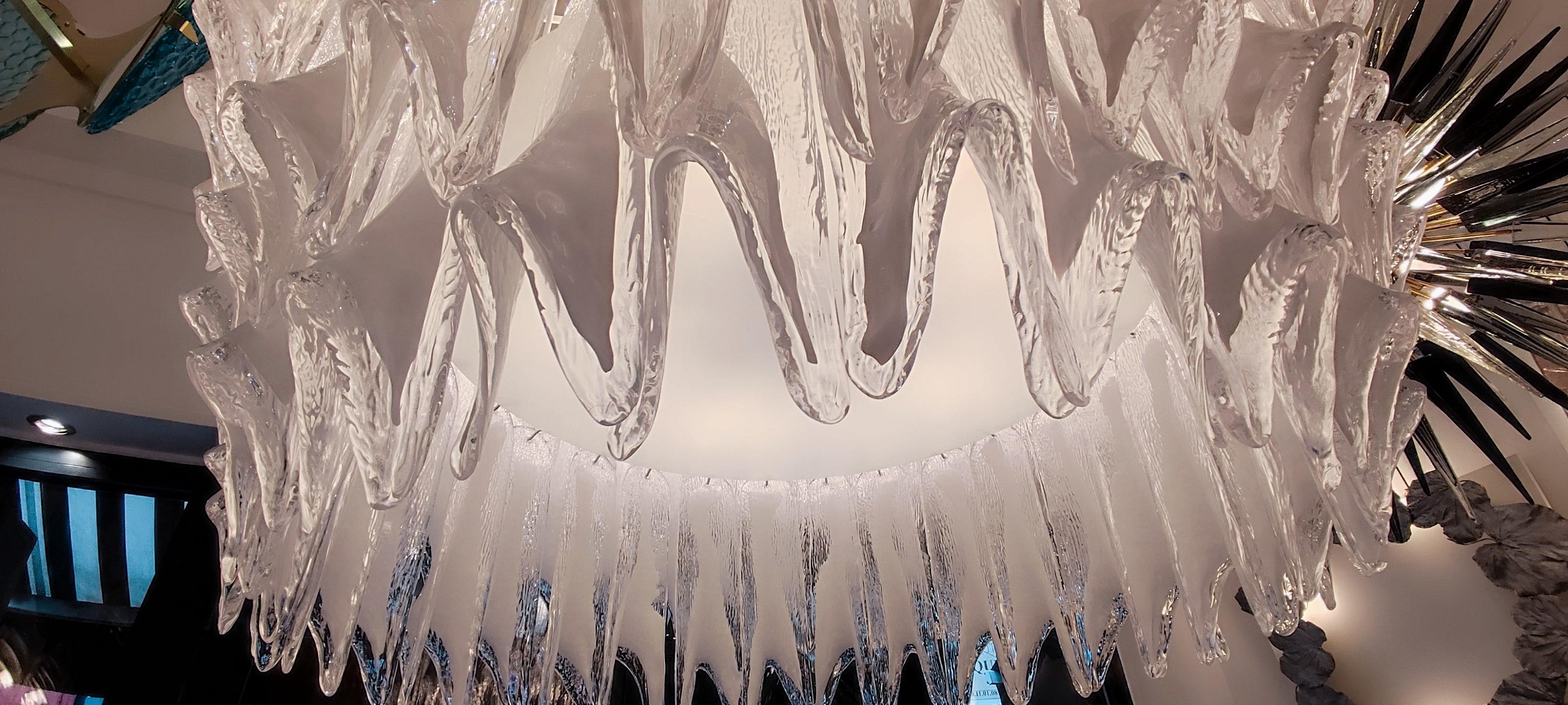Großer Kronleuchter aus Murano-Glas im Zustand „Hervorragend“ im Angebot in Saint-Ouen, FR