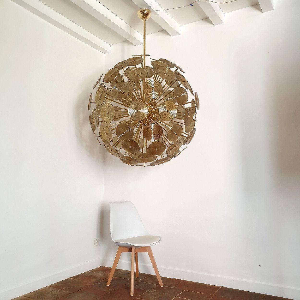 Mid-Century Modern Huge Murano glass disc Sputnik chandelier For Sale