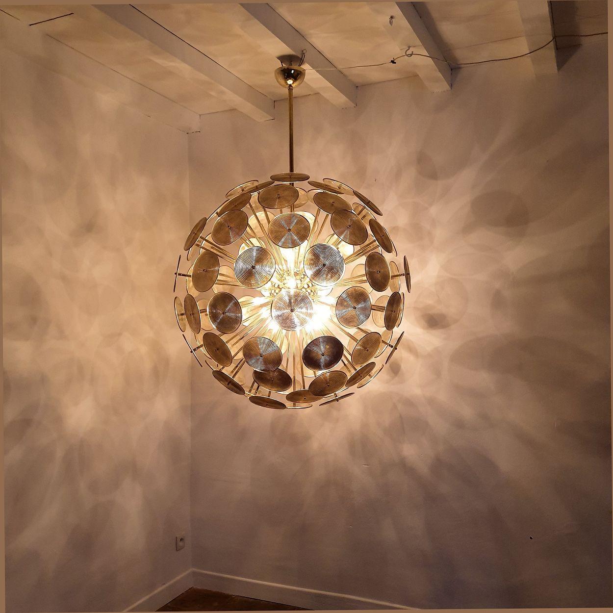 Huge Murano glass disc Sputnik chandelier For Sale 1