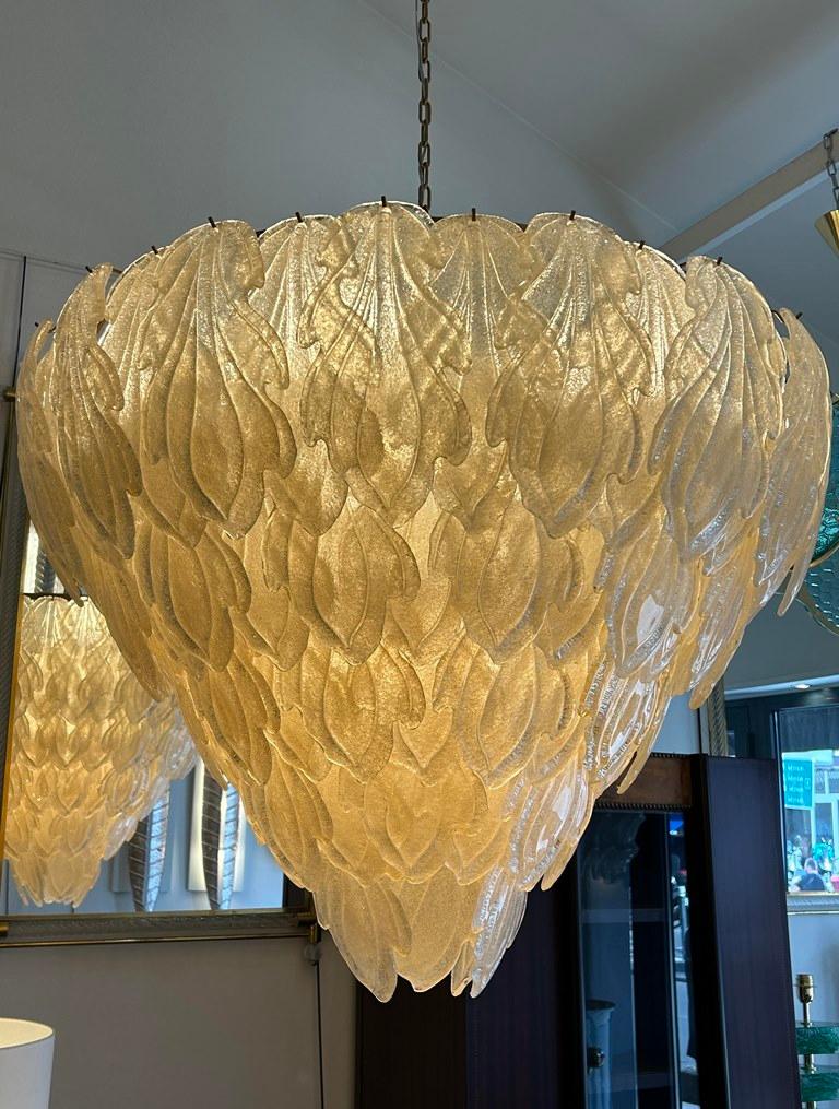 XX secolo Ciondolo enorme in vetro dorato di Murano in vendita