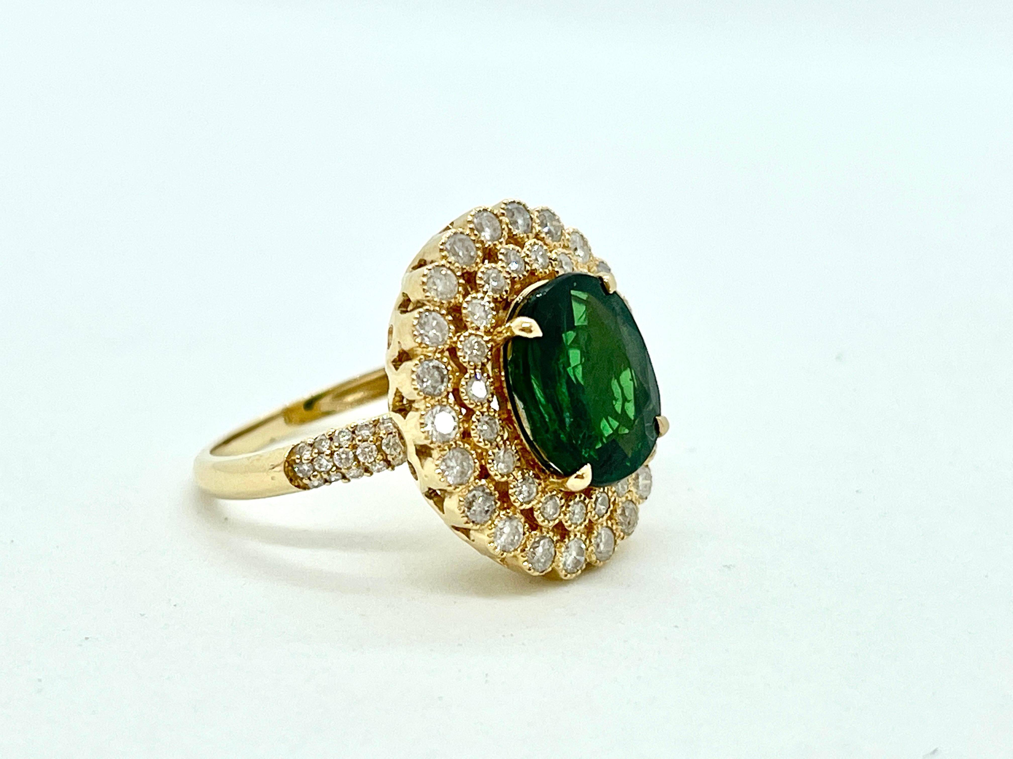 Huge Natural 4.52ct Tsavorite Garnet Diamond Ring 18ct Yellow Gold Valuation In New Condition For Sale In Mona Vale, NSW