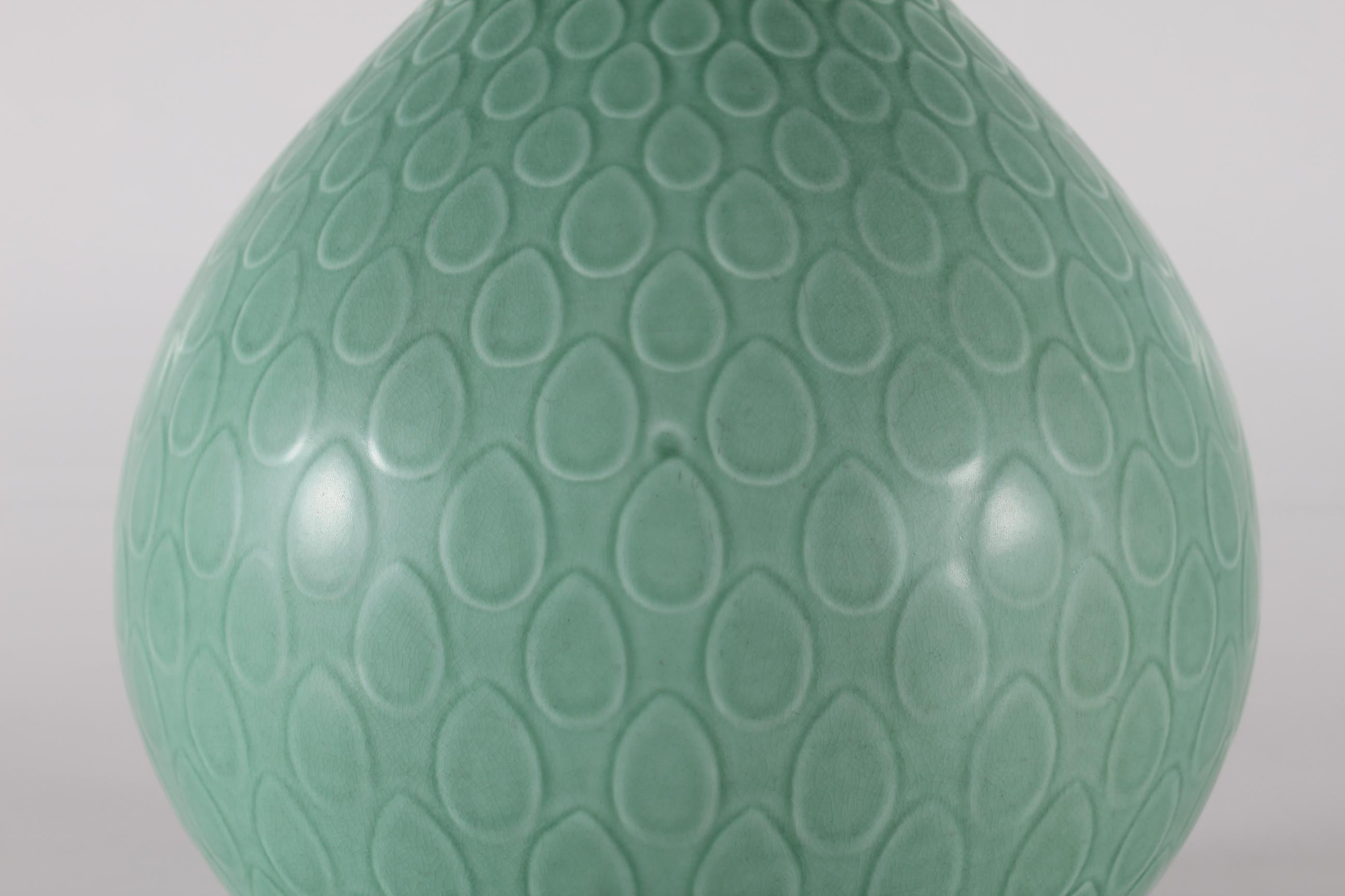 Énorme vase Marselis de Nils Thorsson en Aluminia avec glaçure turquoise, Danemark, années 1960 Bon état - En vente à Silkeborg, Silkeborg