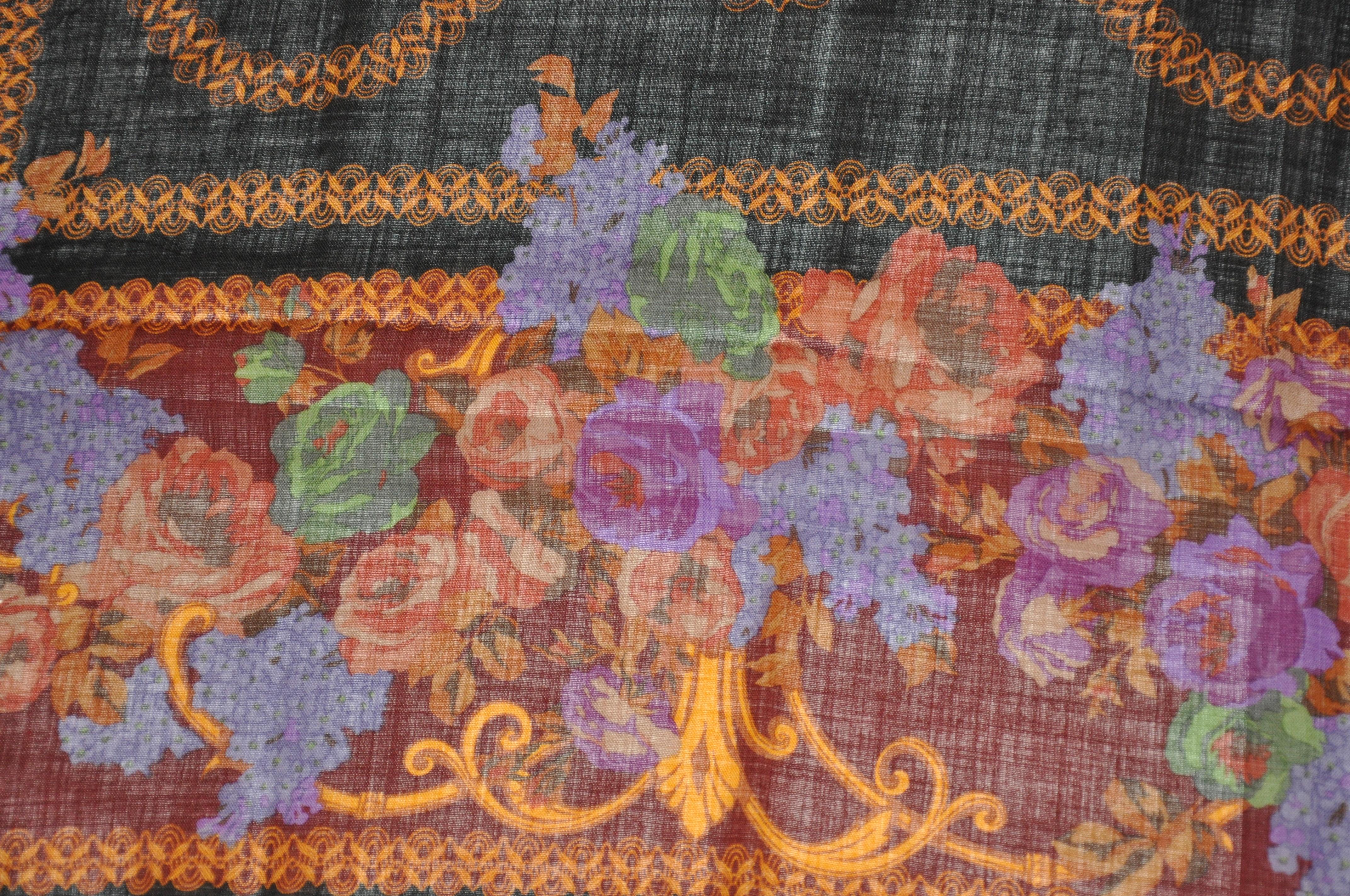 Nina Ricci - Superbe châle en laine challis « Autumn Foliage » avec franges et détails à franges Unisexe en vente