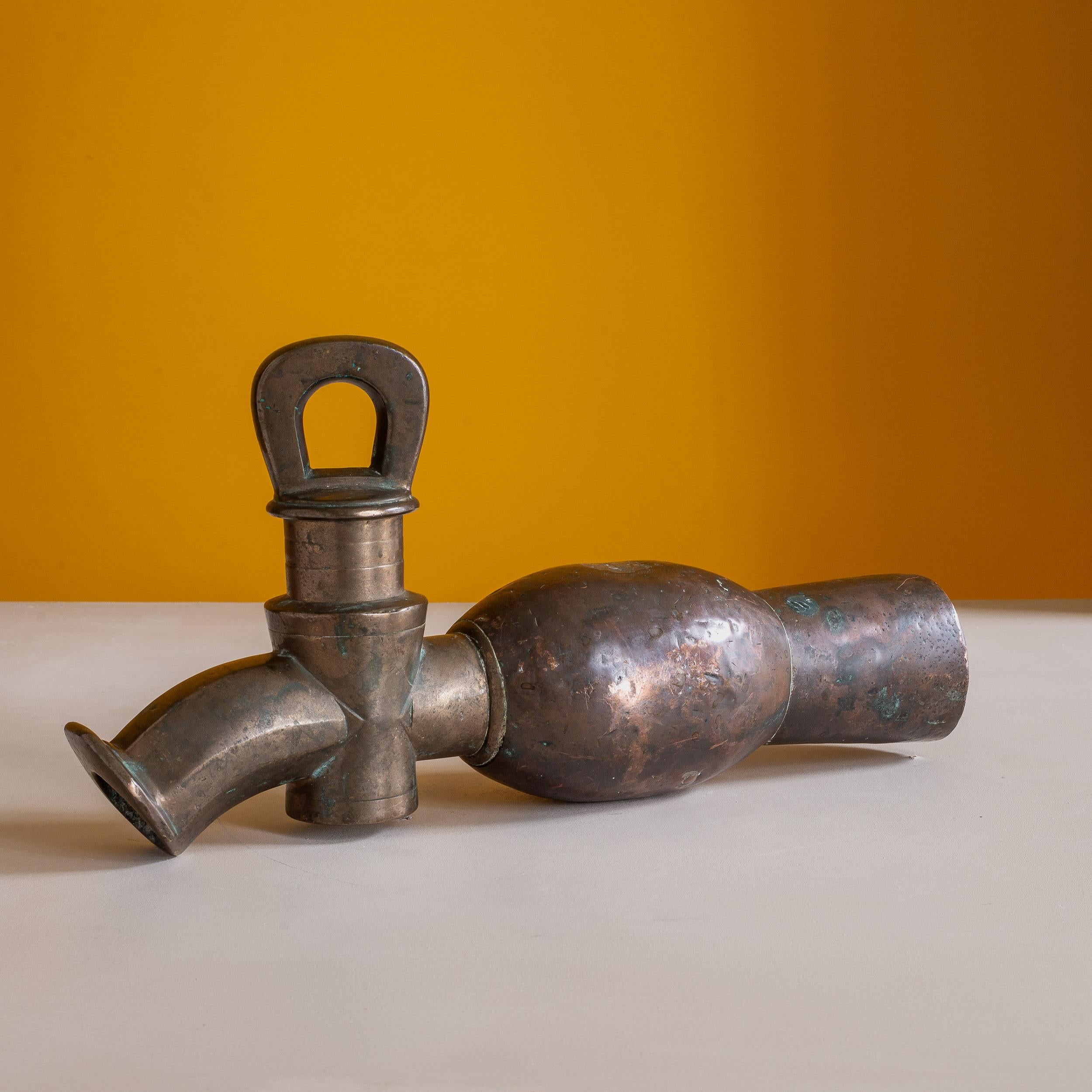 Enorme rubinetto in bronzo e ottone del XIX secolo in vendita 4