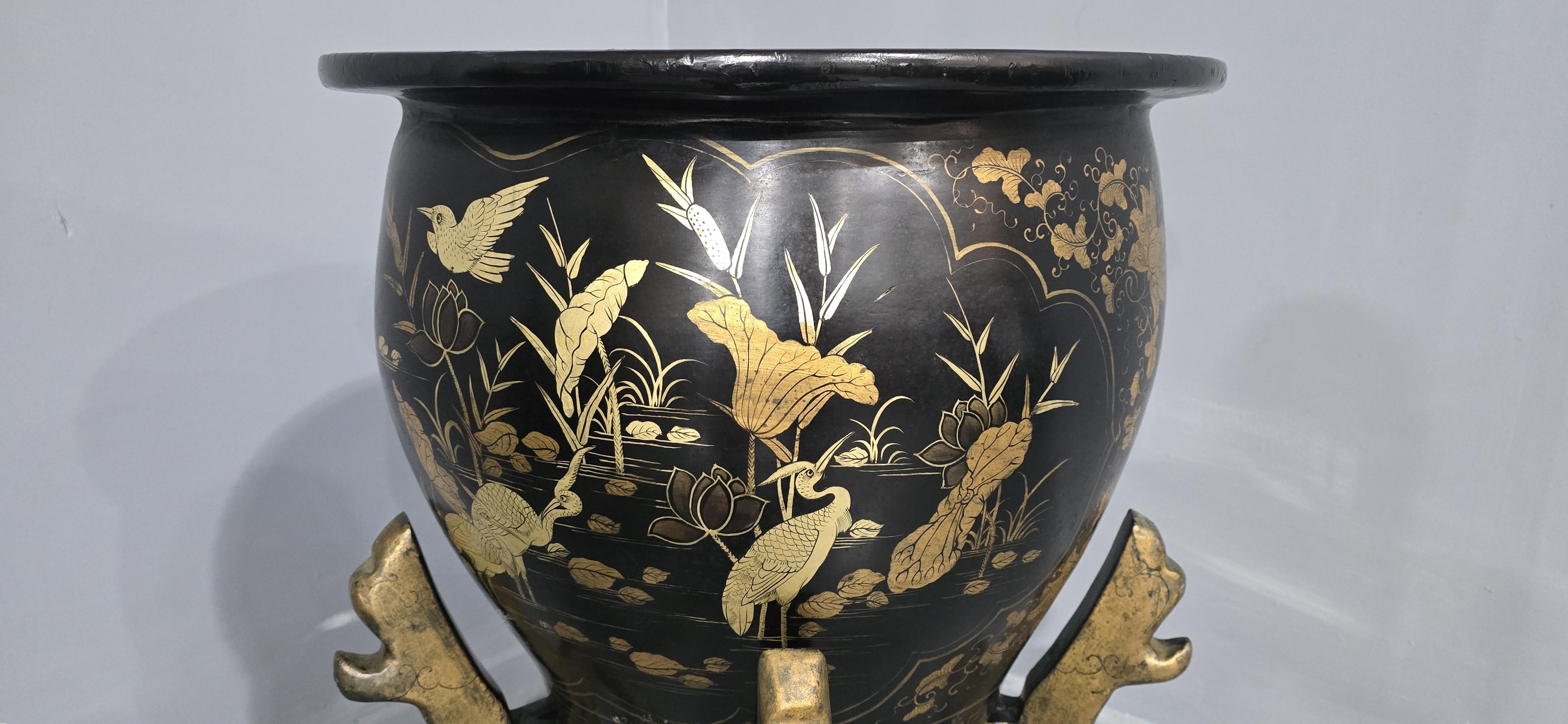Riesige orientalische Jardinere auf Ständer (Japanisch)