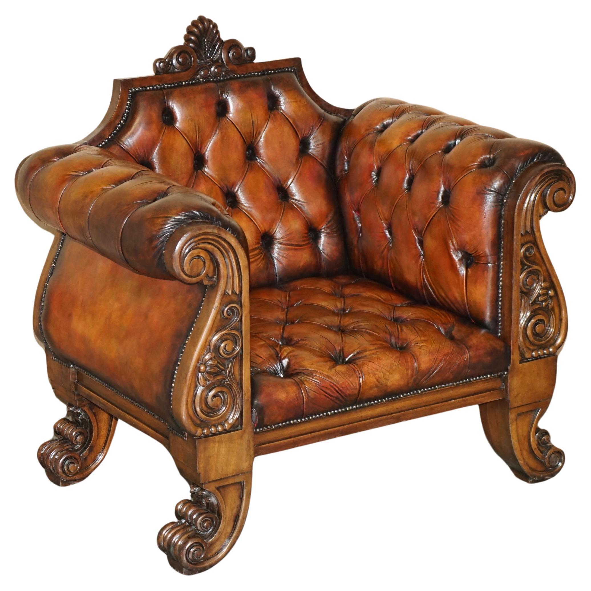 HUGE ORNATELY CARved ANTiQUE FULLY RESTORED CHESTERFIELD KING / QUEENS ARMCHAIR im Angebot