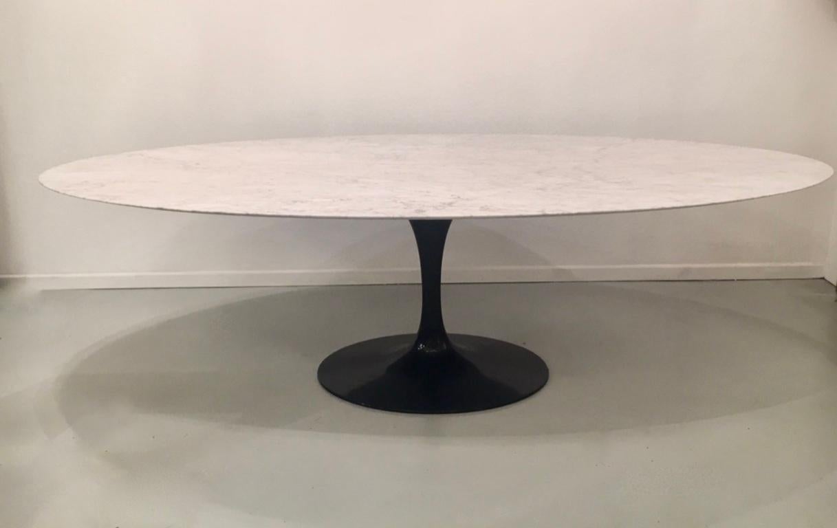 American Huge Oval Carrara Marble Dining Table by Eero Saarinen Produced by Knoll