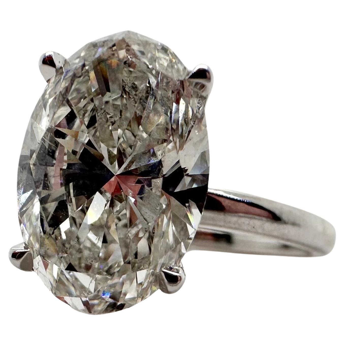 Grande bague de fiançailles avec diamant ovale de 3,01 carats certifié GIA 18 carats