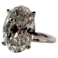 Used Huge Oval Diamond engagement ring 3.01ct GIA certified diamond ring 18KT