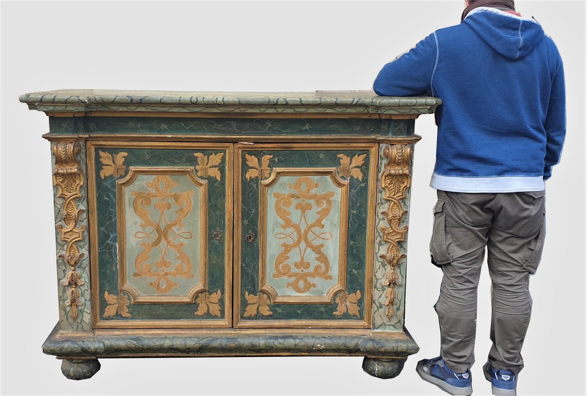 Huge Painted Sideboard, Italy, XIXth Century In Good Condition For Sale In MARSEILLE, FR