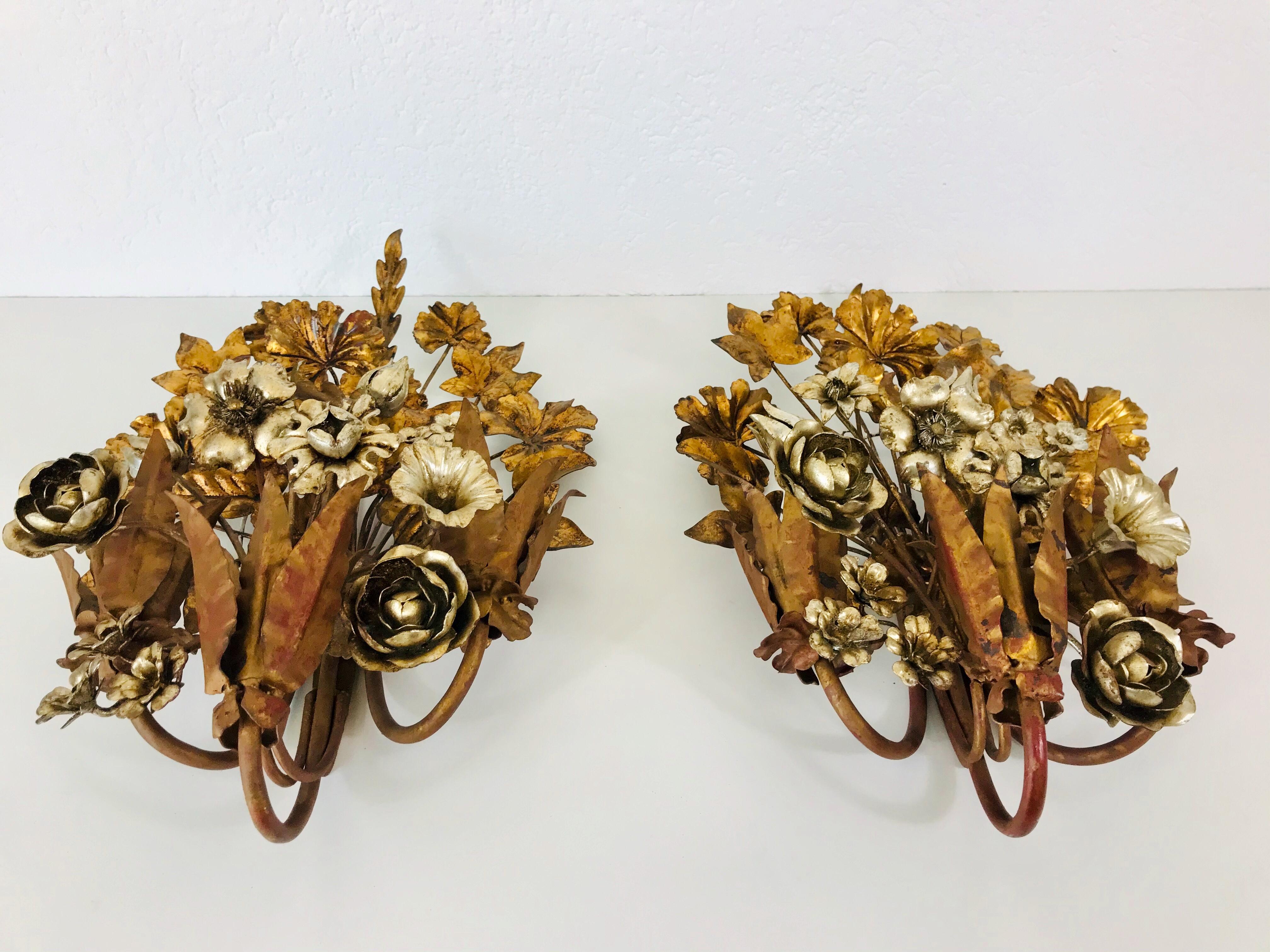 Huge Pair of Florentine Flower Shape Wall Lamps by Hans Kögl, Germany, 1950s In Good Condition In Hagenbach, DE
