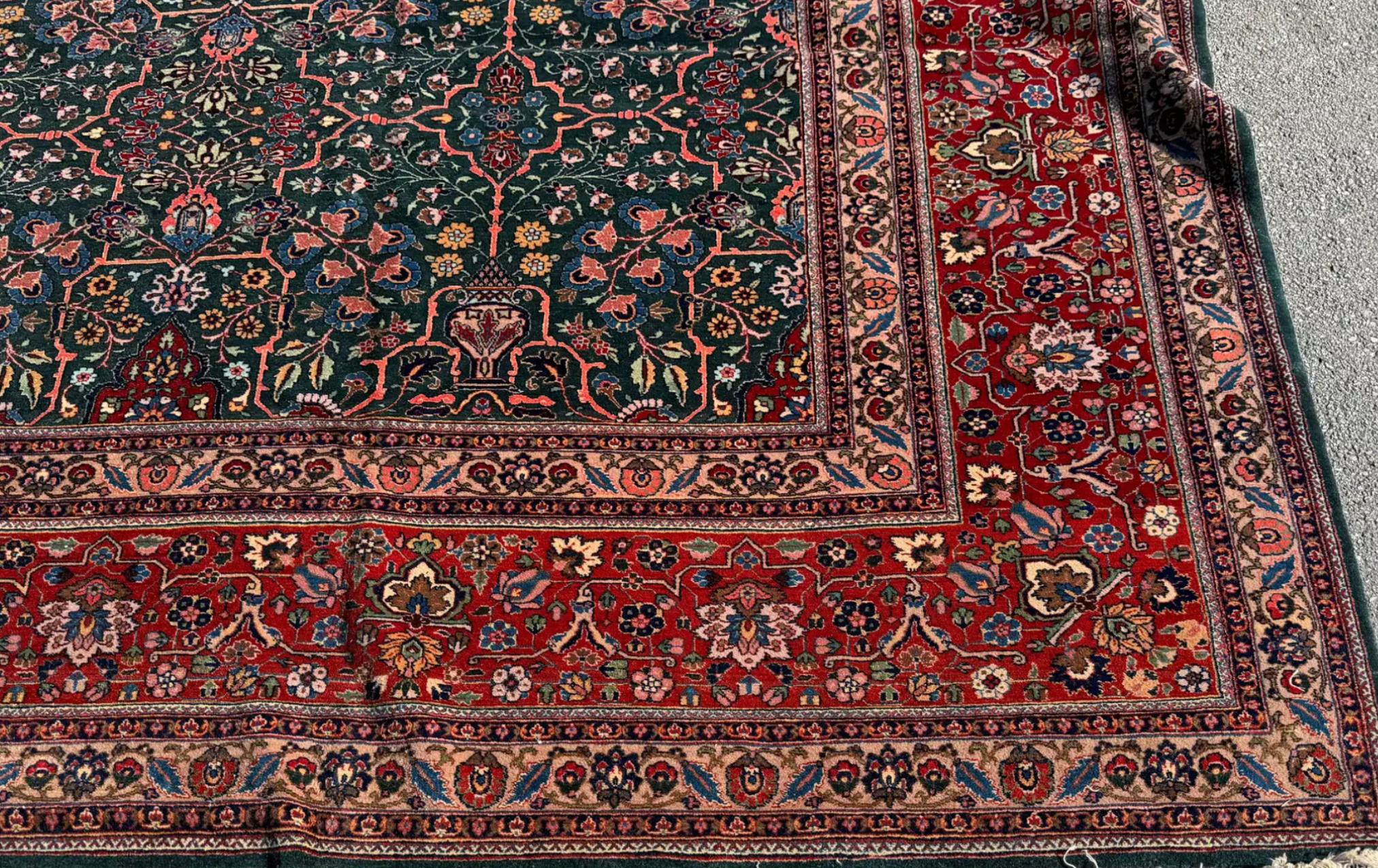 Fine XX secolo Tappeto Tabriz in lana persiana fatto a mano di dimensioni enormi Palace 13.5' per 20' in vendita