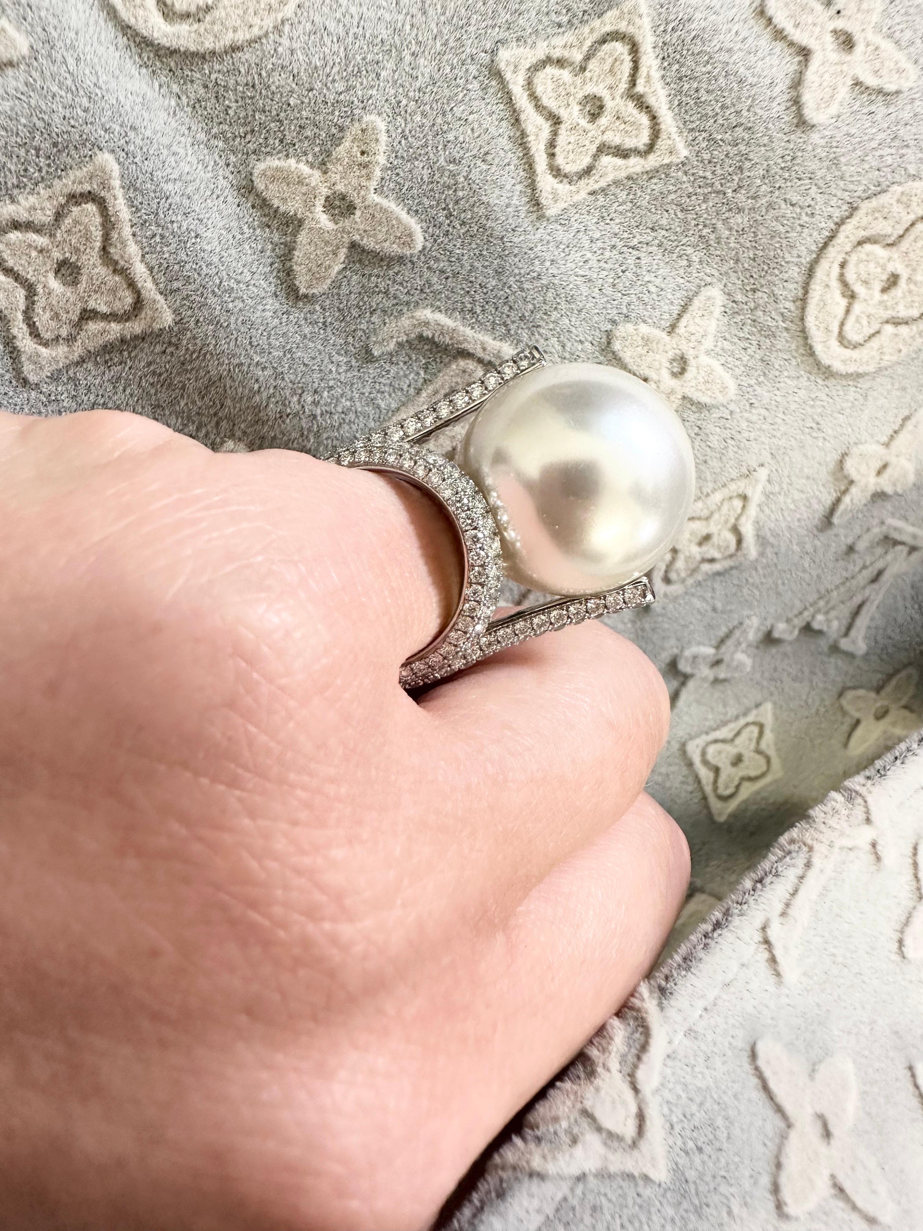 Huge pearl diamond ring 18KT white gold cocktail ring  For Sale 3