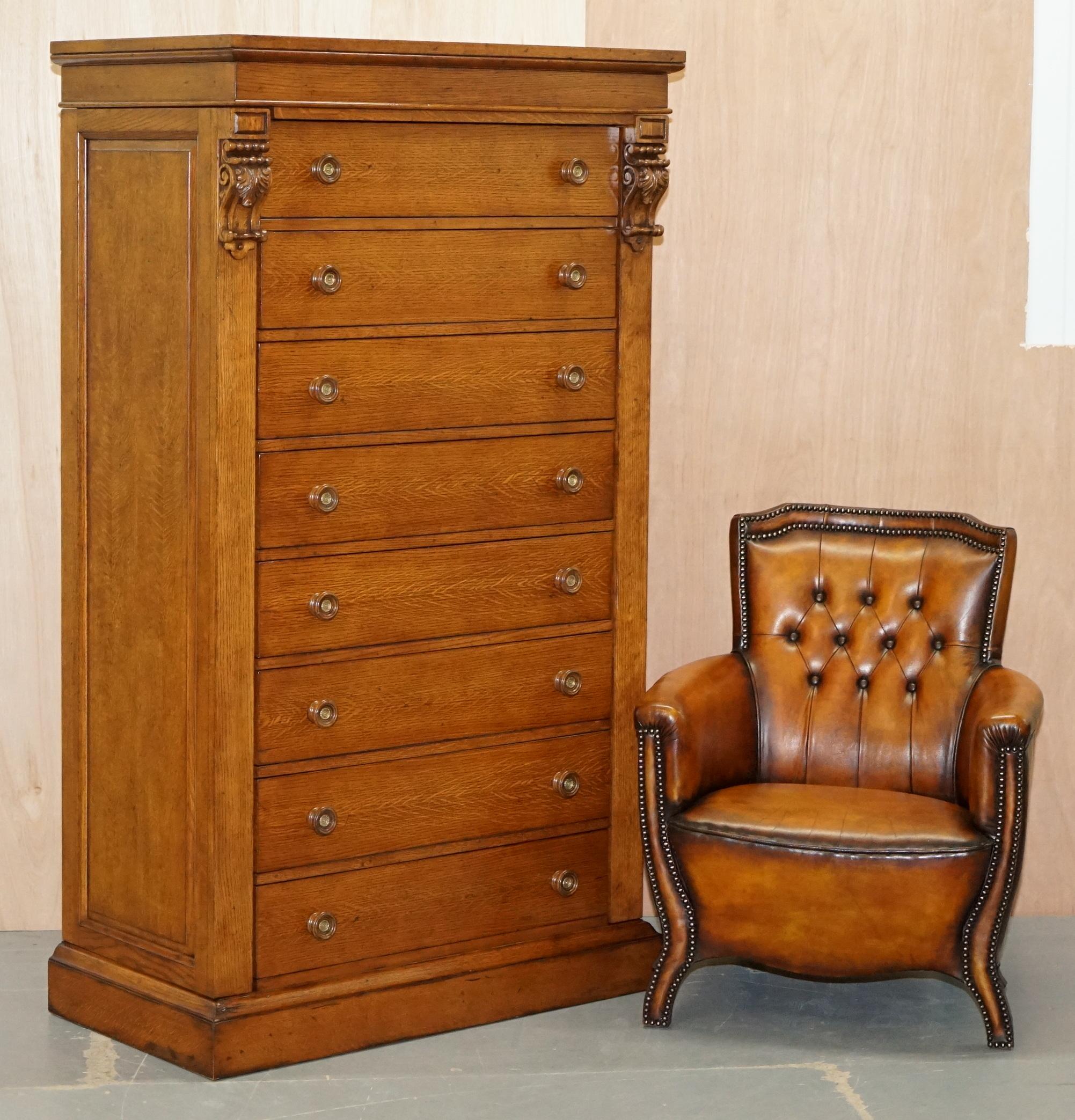 We are delighted to offer for sale this stunning Ralph Lauren Pollard oak chest of drawers tallboy Gentlemans closet with side mirros RRP £9999

This piece is made from solid Pollard oak which is very very heavy, the drawers operate as they should