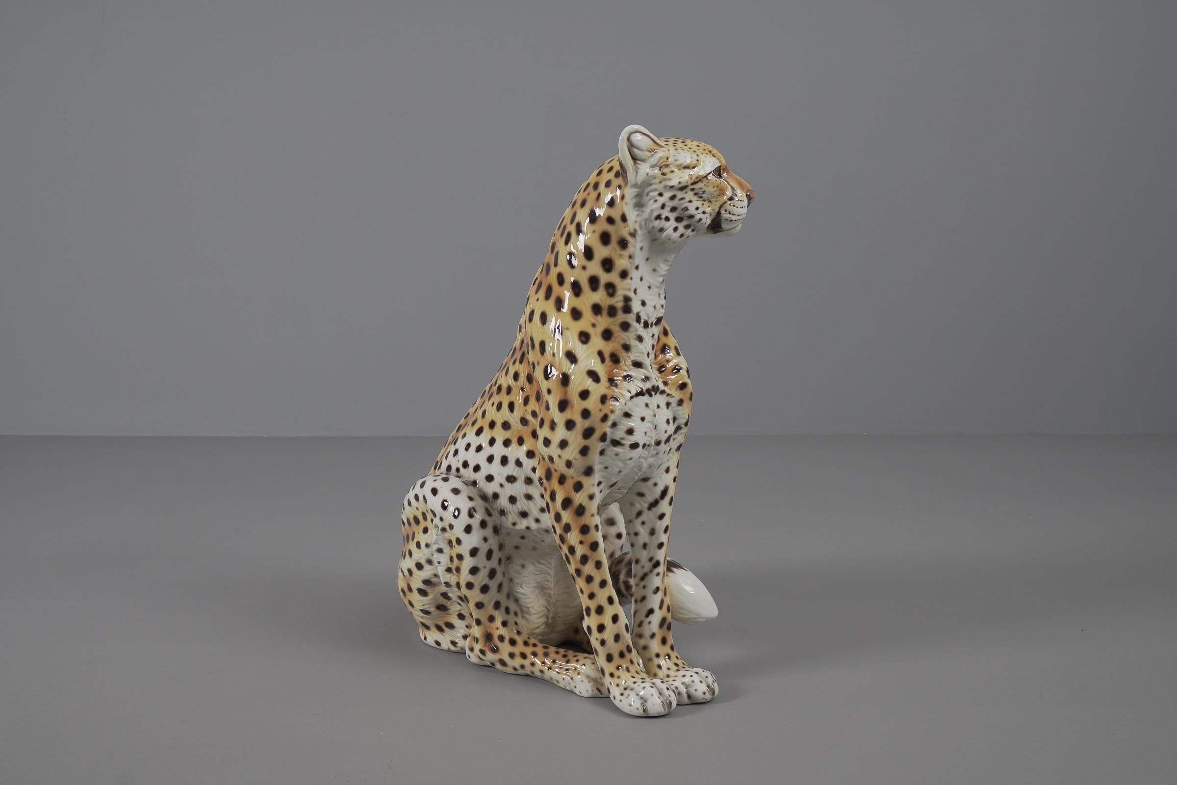 Céramique Énorme léopard réaliste en céramique d'Italie, années 1960