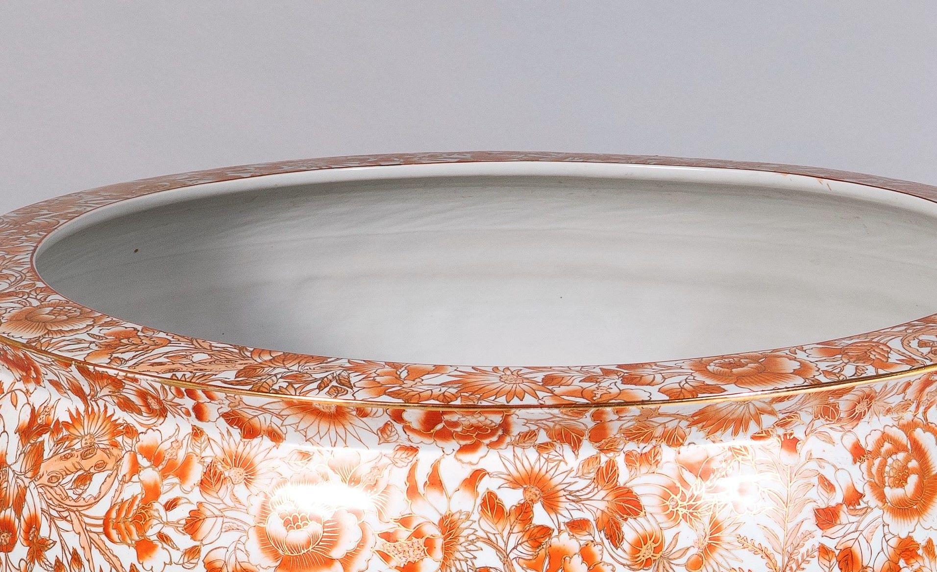 Huge Scale 32″ Decorative Chinese Porcelain Fish Bowl Jardinière Planter For Sale 3