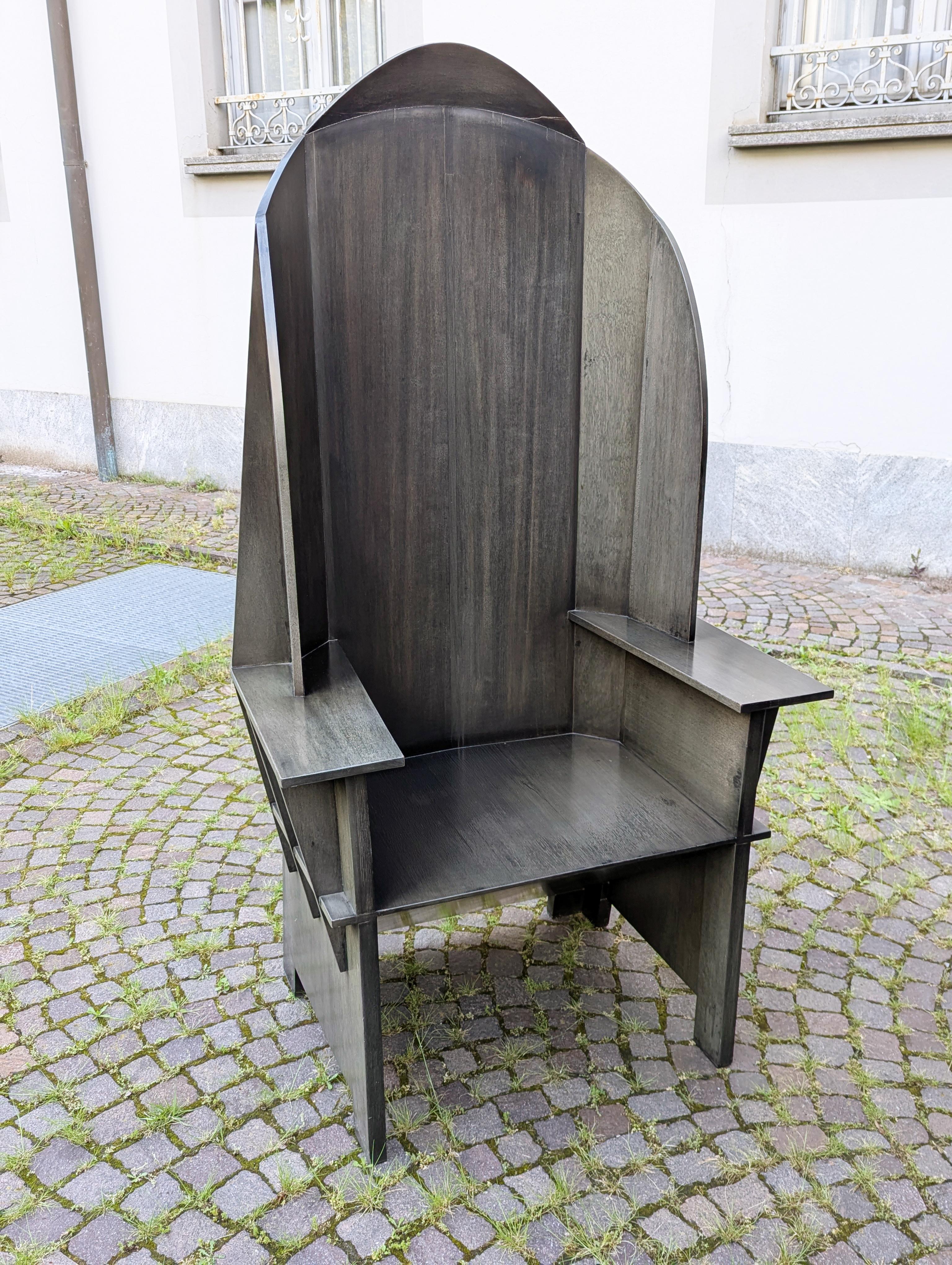 Enorme y escultural trono/sillón Matrix de madera gris de Adriano and Paolo Suman para en venta 4