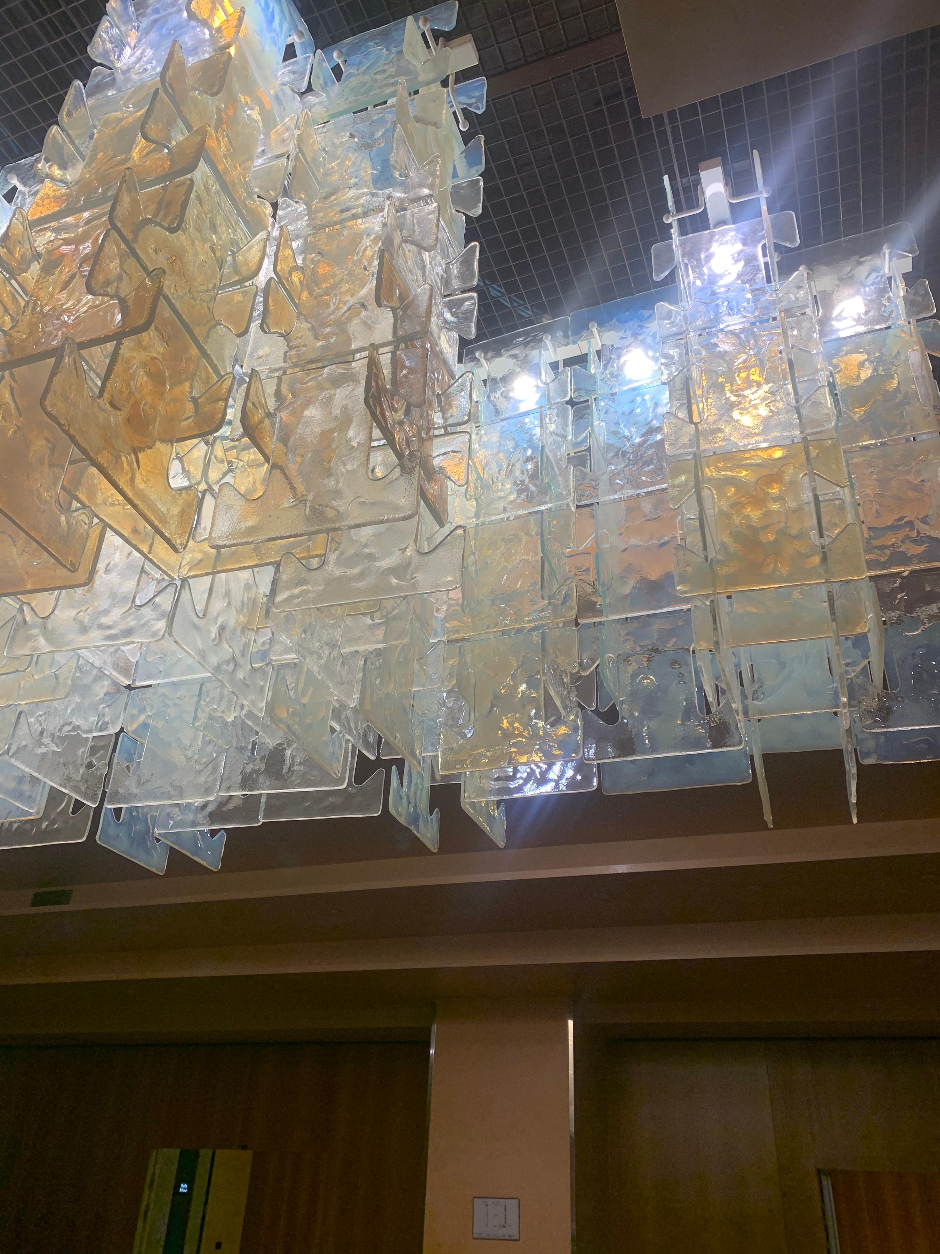 Enorme lampadario componibile in vetro di Murano 