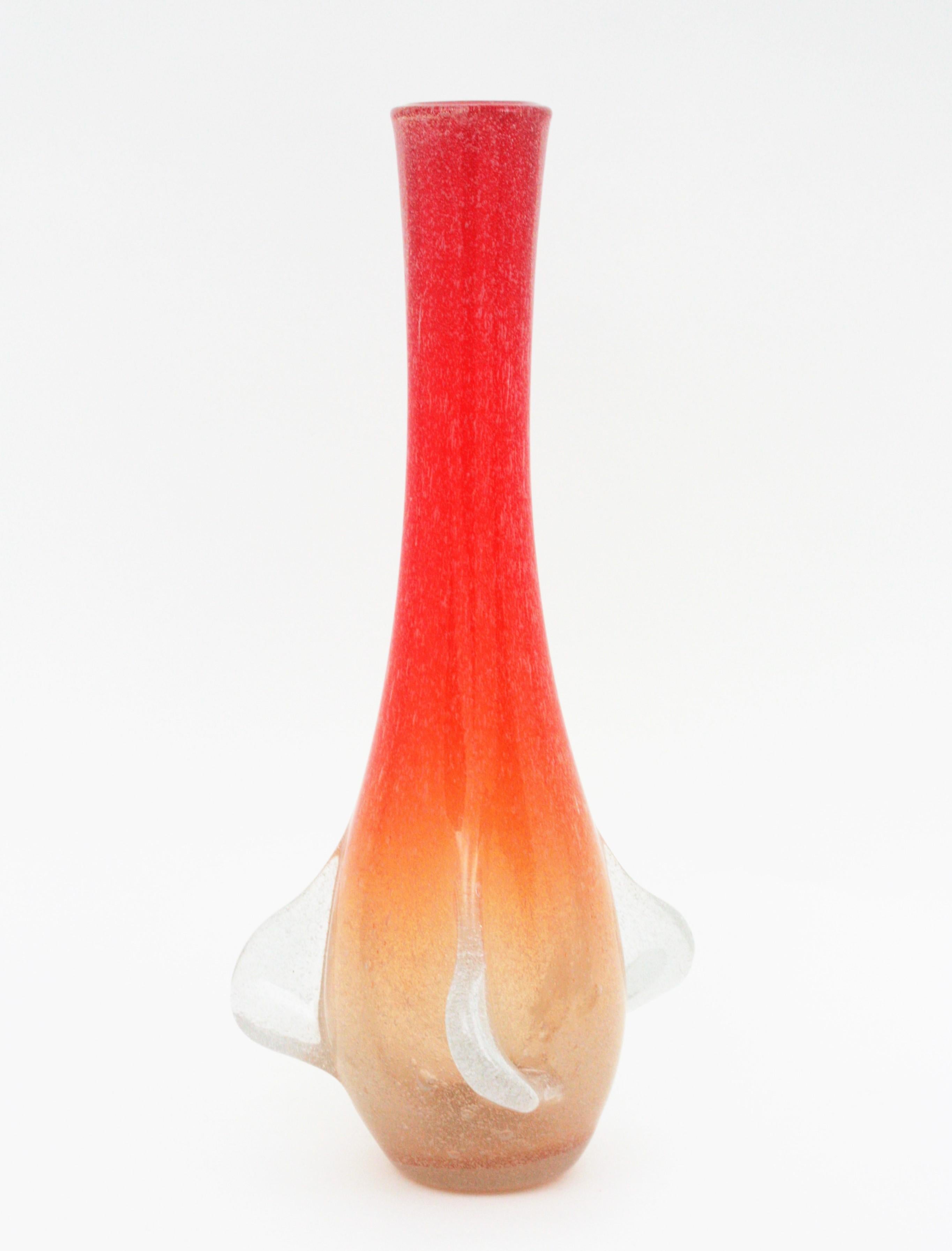 Grand vase en verre d'art Seguso de Murano orange et blanc Pulegoso en vente 4