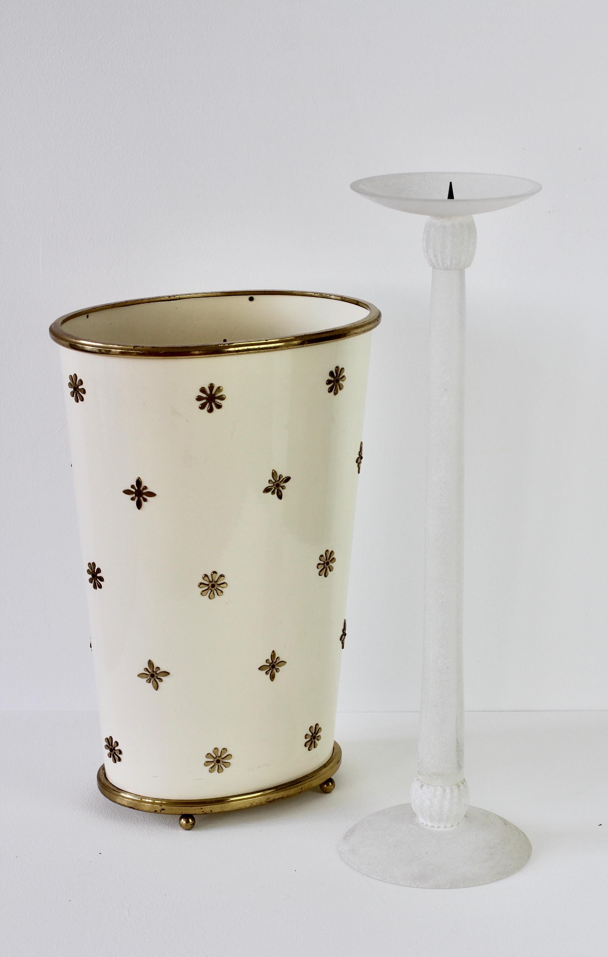 Huge Seguso Vetri d'Arte White Scavo Murano Glass Candlestick Holder Candelabra For Sale 5