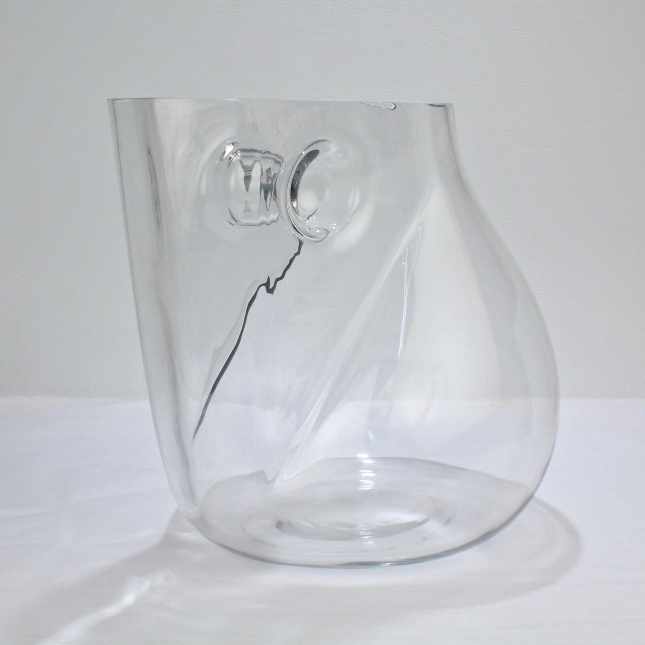 Riesige asymmetrische modernistische Muranoglas-Vase, Barbini signiert im Angebot 1