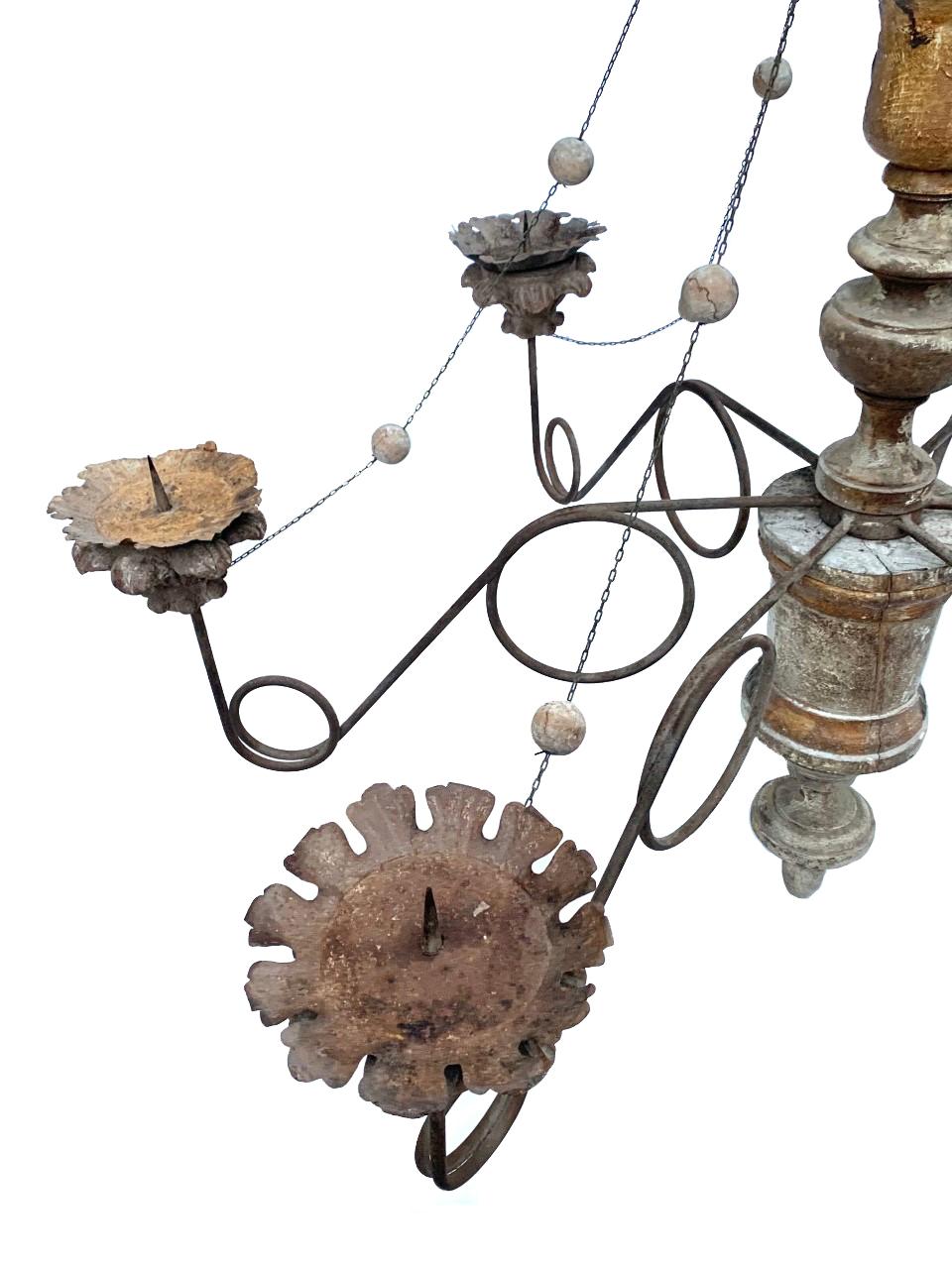 Peruviano Enorme lampadario Coloni Revival spagnolo - CIRCA 1920-1930 in vendita