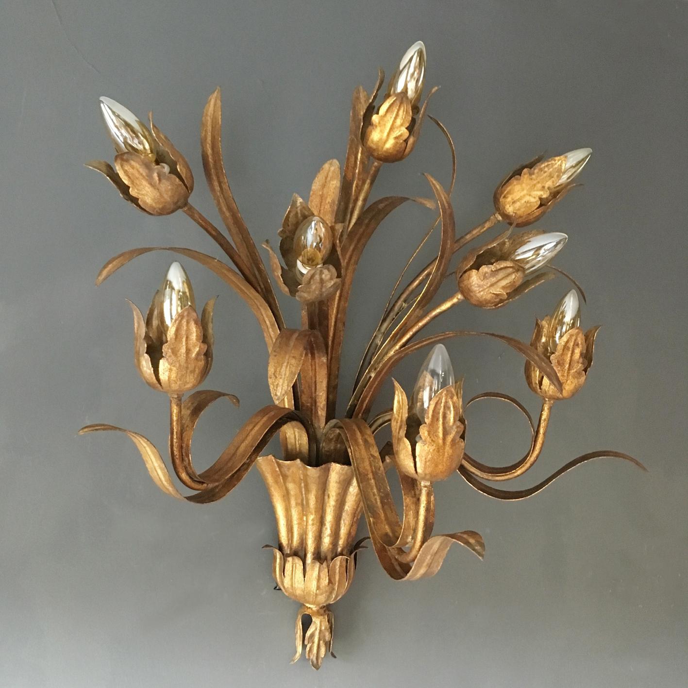 Huge Spanish Flower Buds Wall Sconce, 1950s In Good Condition In Hastings, GB
