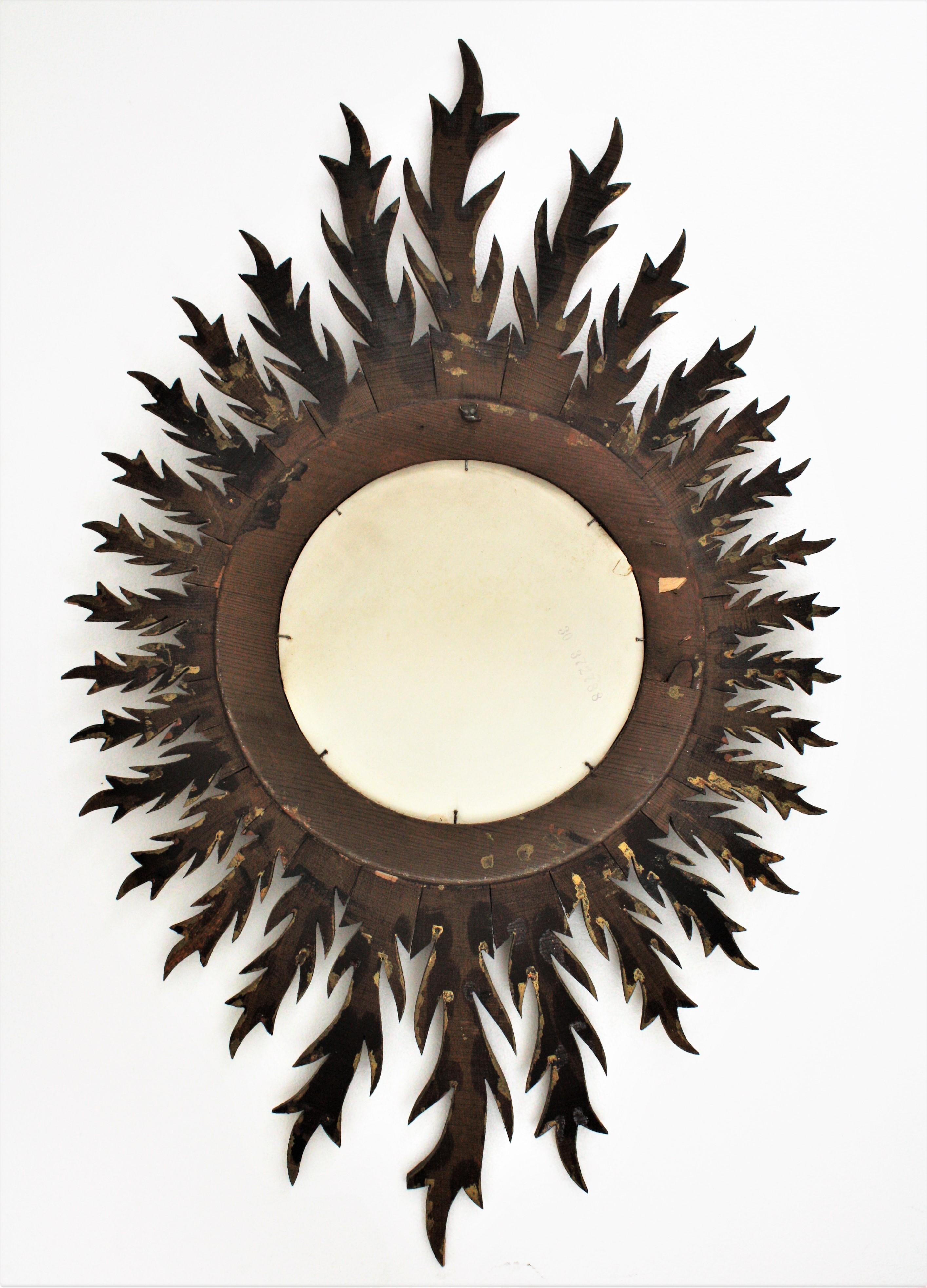 Mid-Century Spanish Oval Sunburst Mirror in Carved Giltwood 3