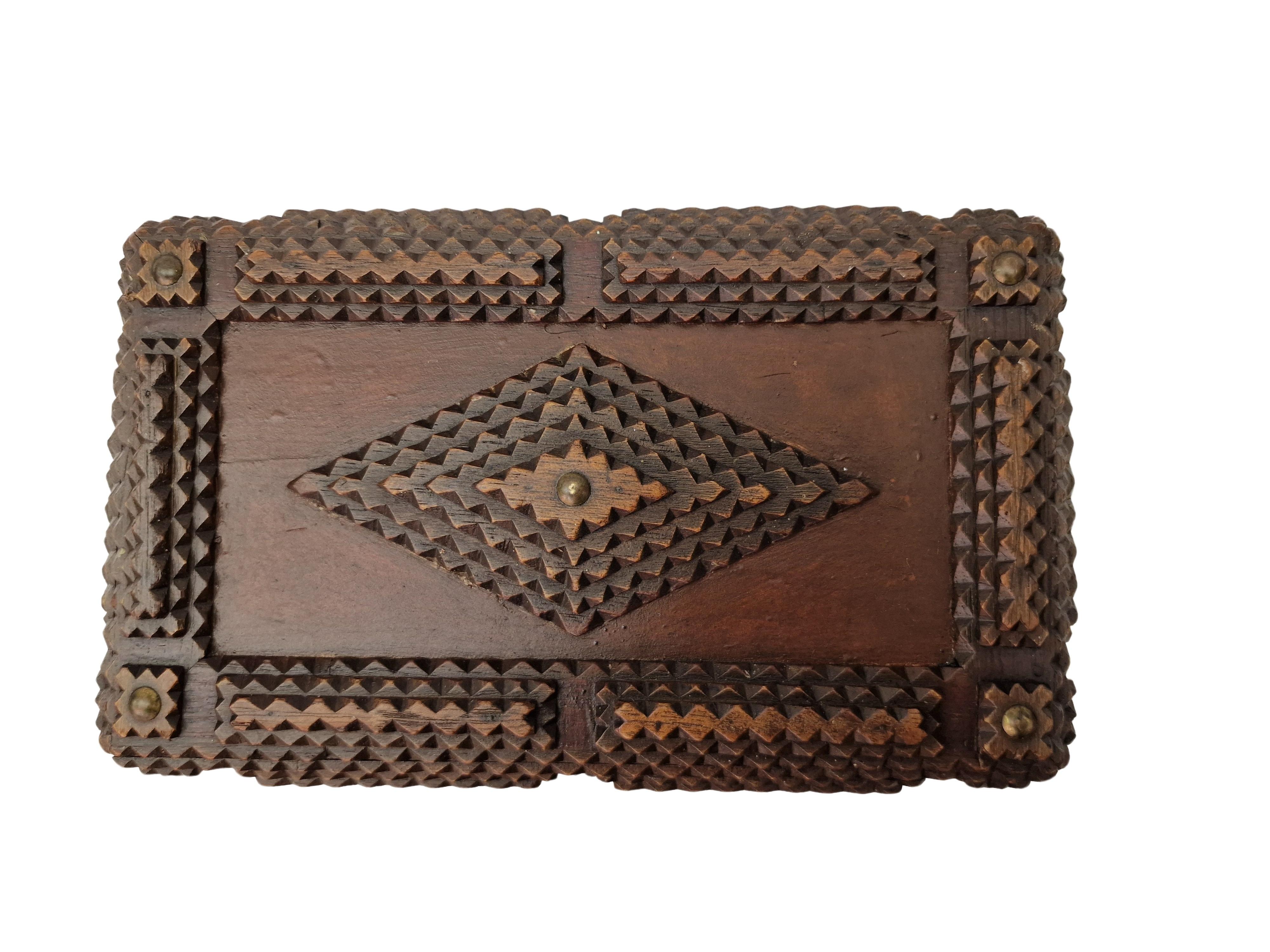 Espectacular caja grande rara de colección, cofre, Tramp Art, arte popular, 1890, Austria Arte popular en venta