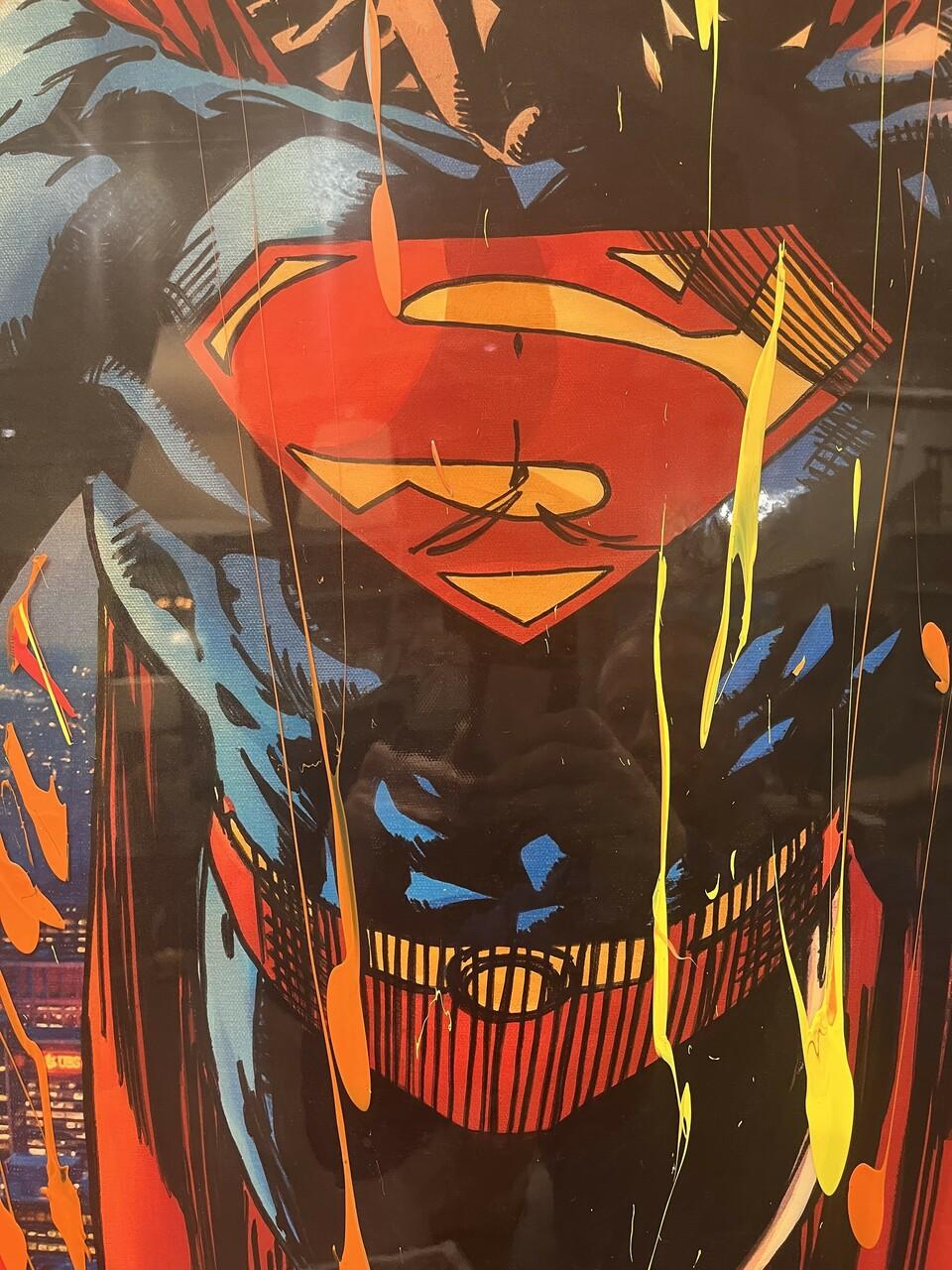 Huge Superman Mixed Media auf Leinwand von DeVon (Moderne) im Angebot