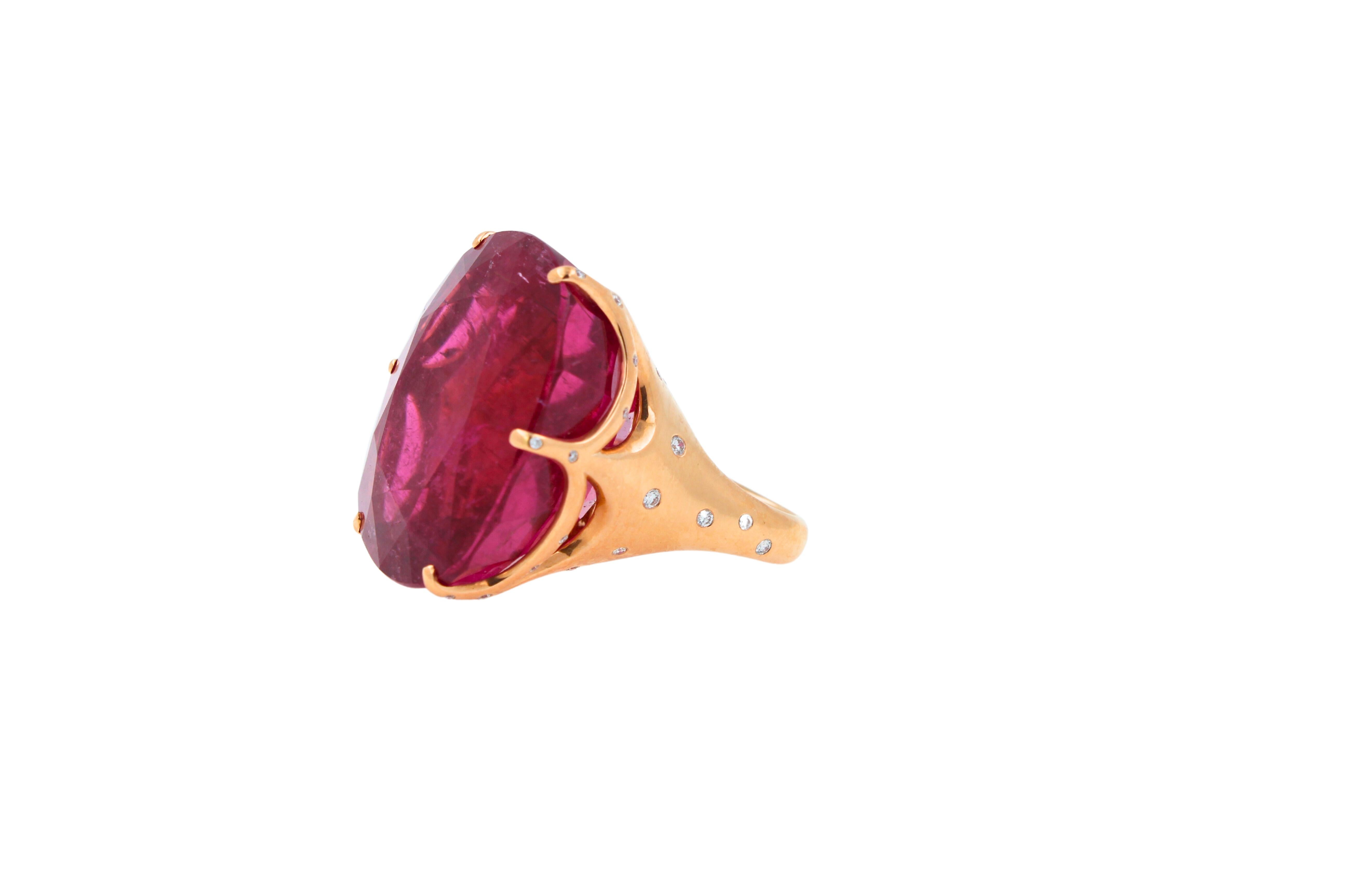 Huge Unique 110 Carats Red Pink Maroon Rubellite 18k Rose Gold Diamond Ring For Sale 8