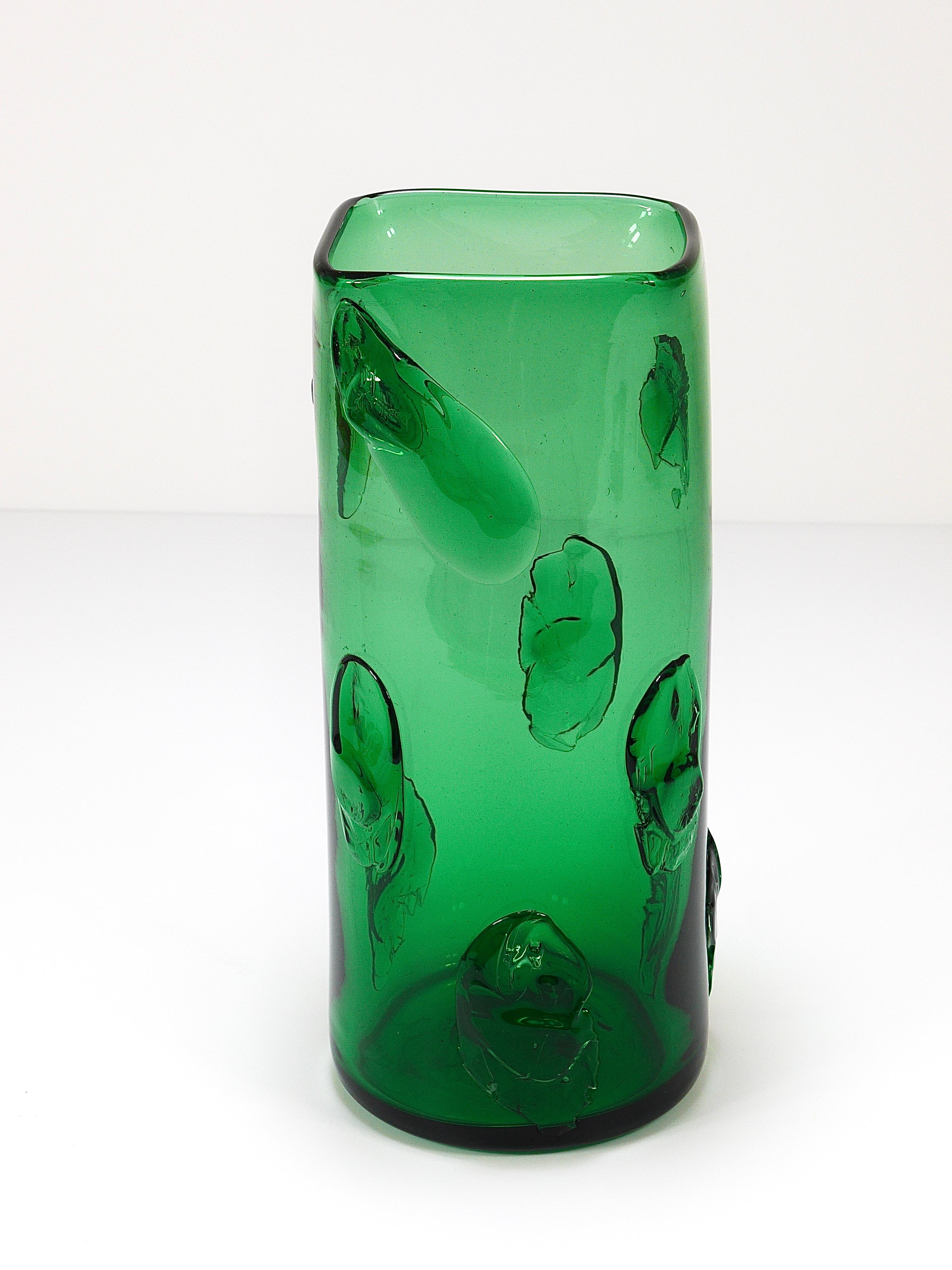 Huge Vetro Verde di Empoli Green Glass Vase, Italy, 1960s For Sale 4