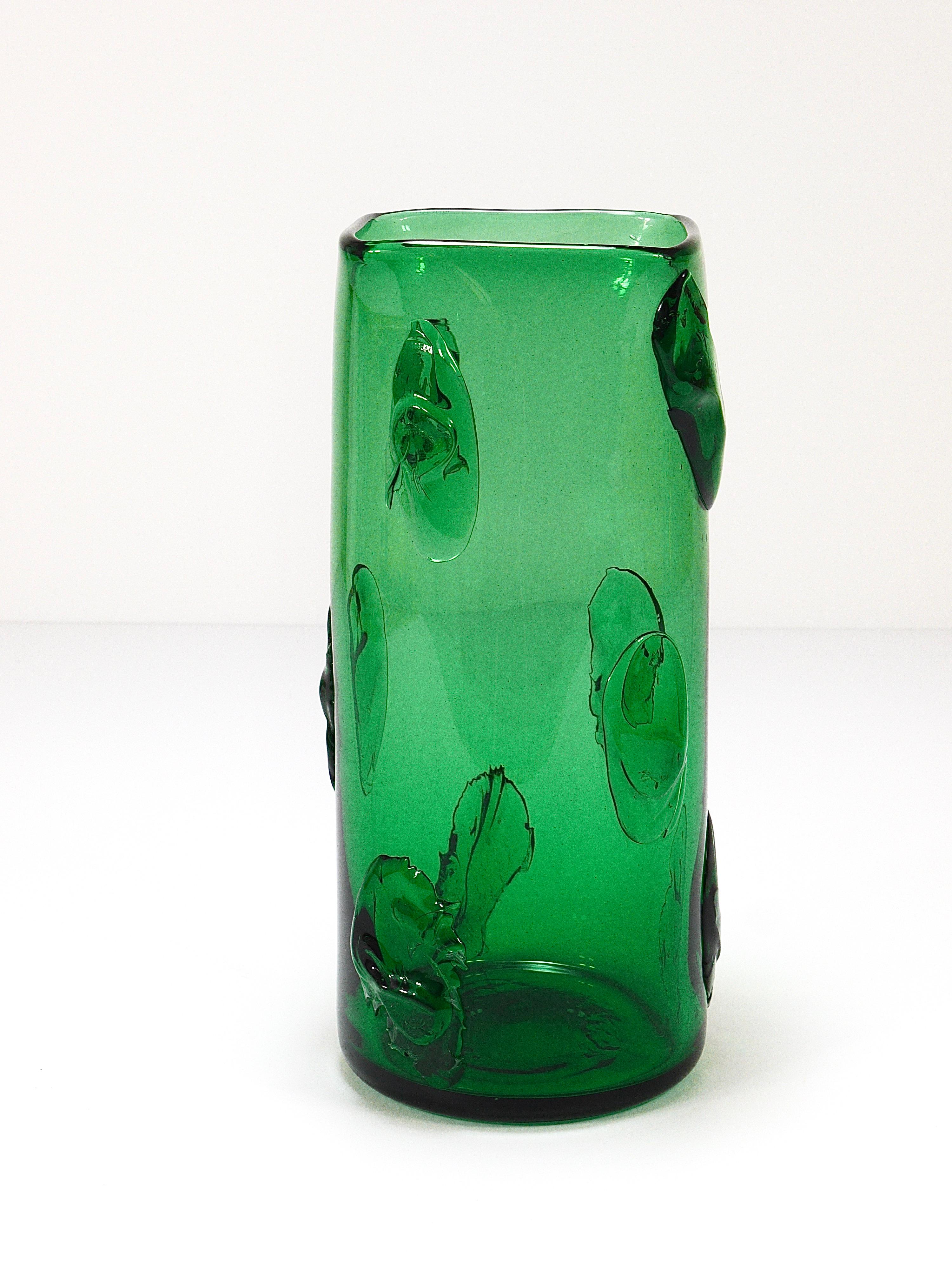 Huge Vetro Verde di Empoli Green Glass Vase, Italy, 1960s For Sale 6
