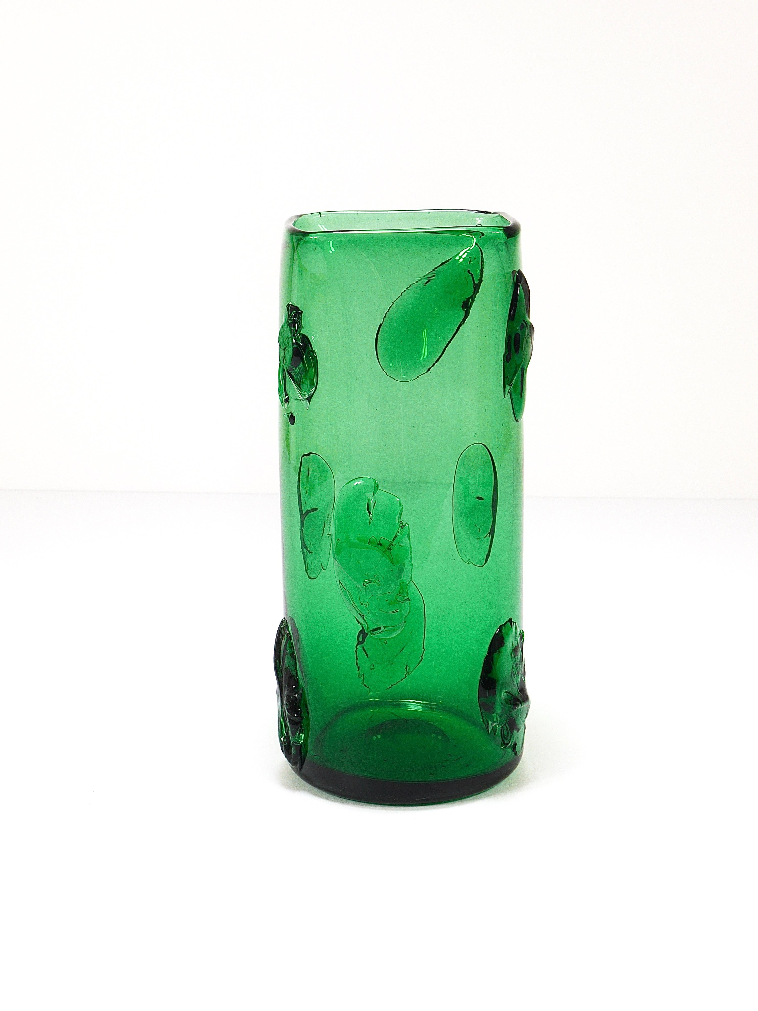 Huge Vetro Verde di Empoli Green Glass Vase, Italy, 1960s For Sale 8