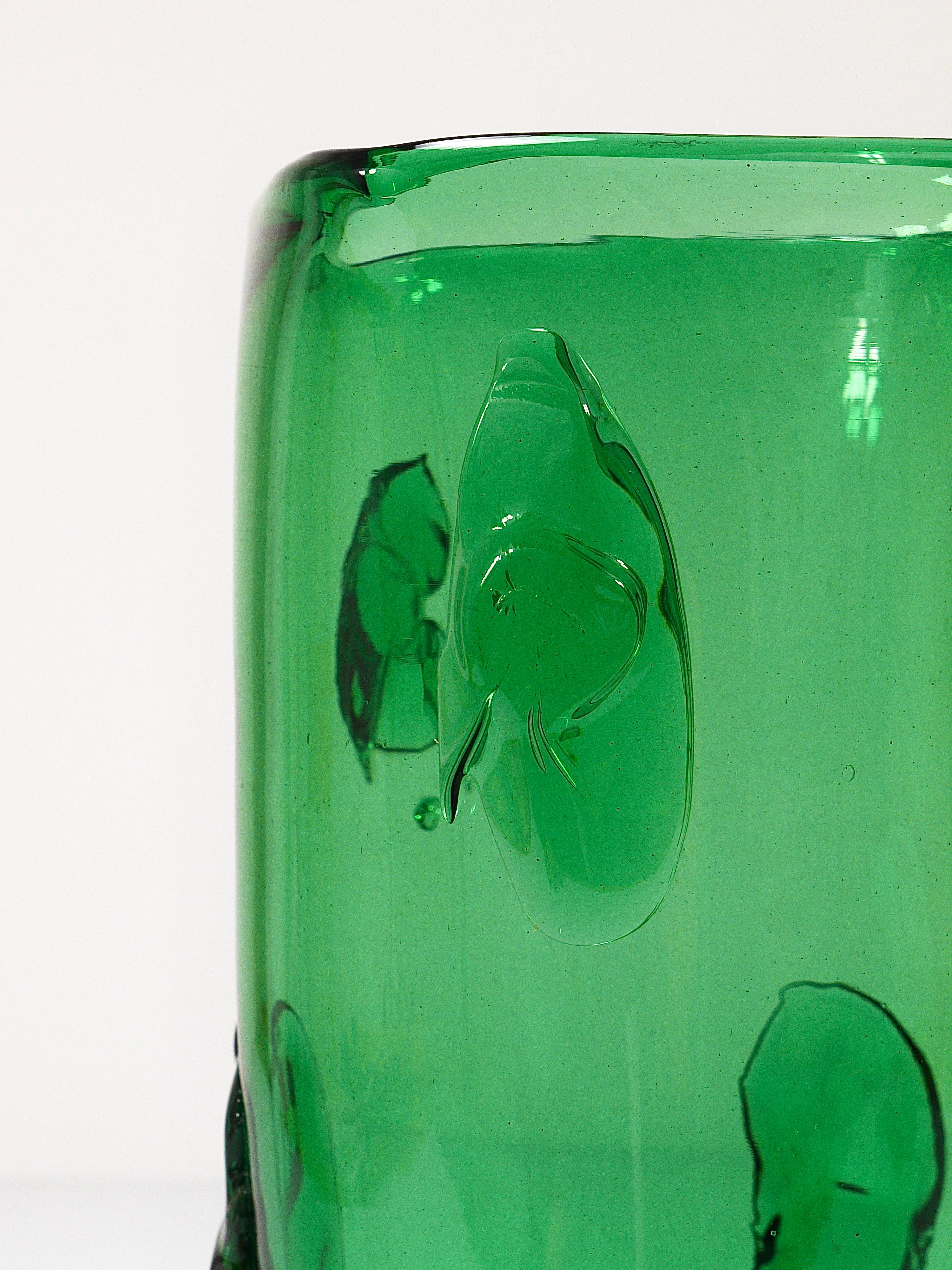 Huge Vetro Verde di Empoli Green Glass Vase, Italy, 1960s For Sale 1