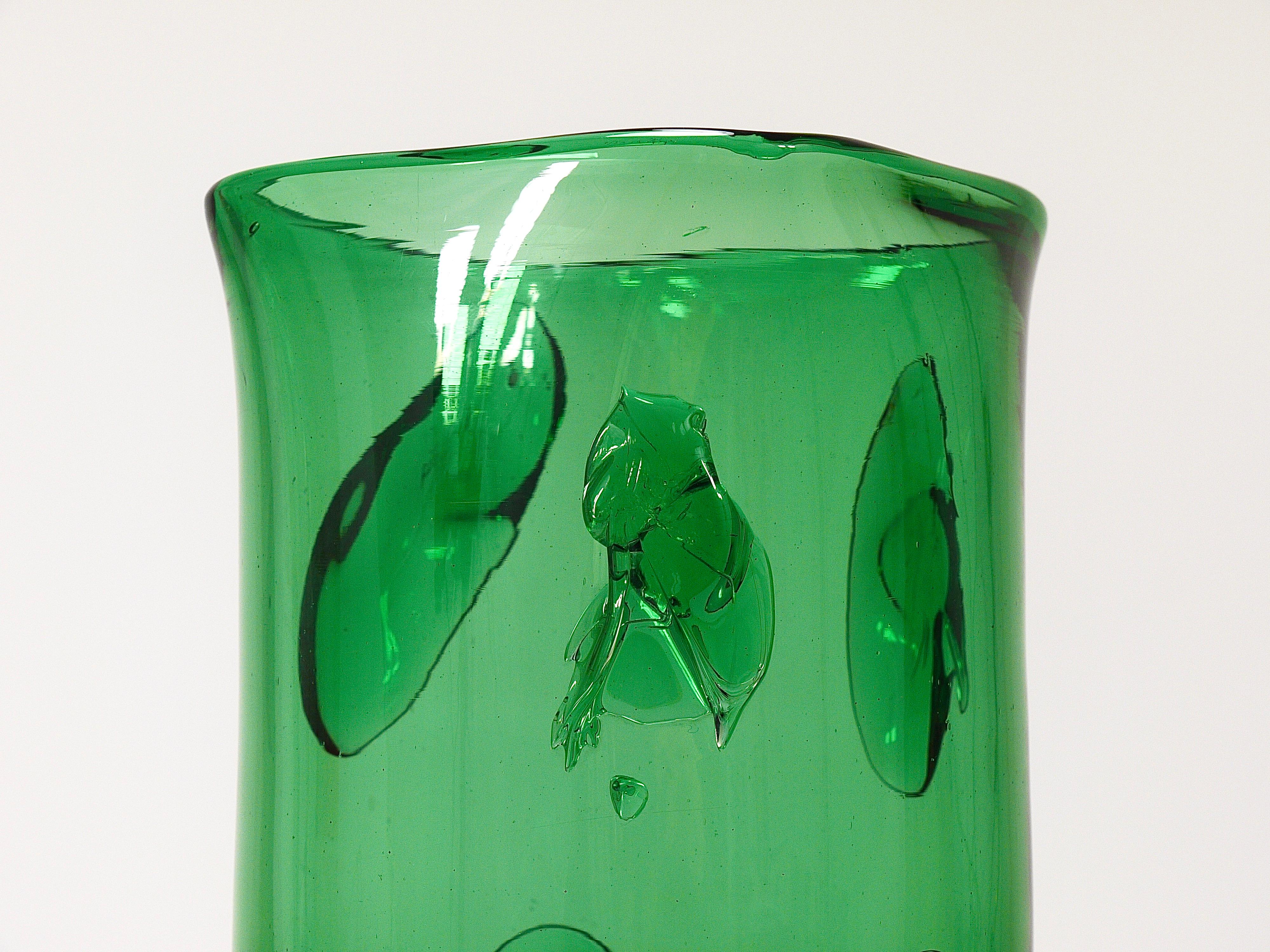 Huge Vetro Verde di Empoli Green Glass Vase, Italy, 1960s For Sale 3