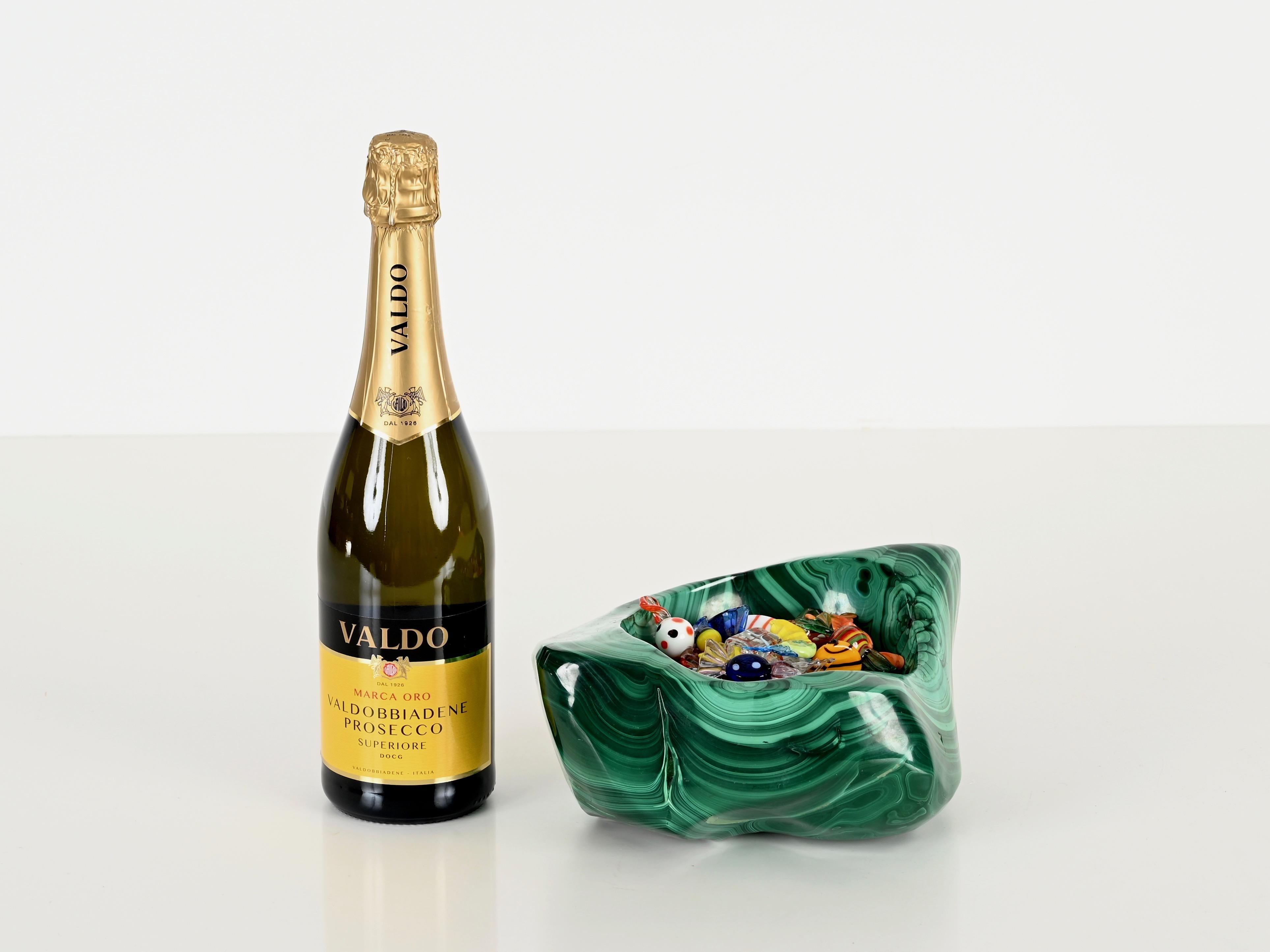 Mid-Century Modern Vide-Poche ou bol en marbre italien vert malachite, Italie, années 1970 en vente