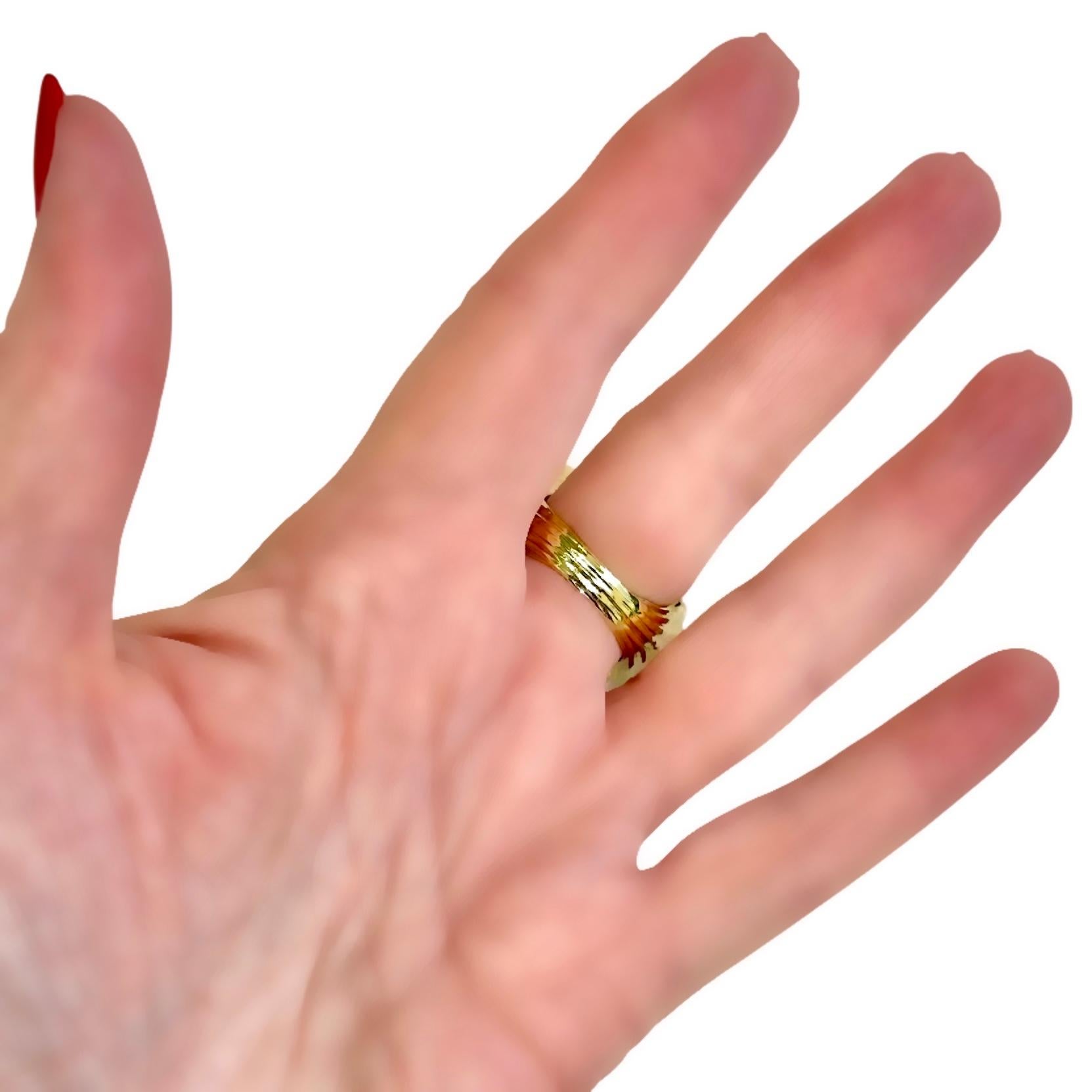 Huge Vintage 18k Yellow Gold Henry Dunay Hammered Dome Ring 1 3/8 Inches Long 8