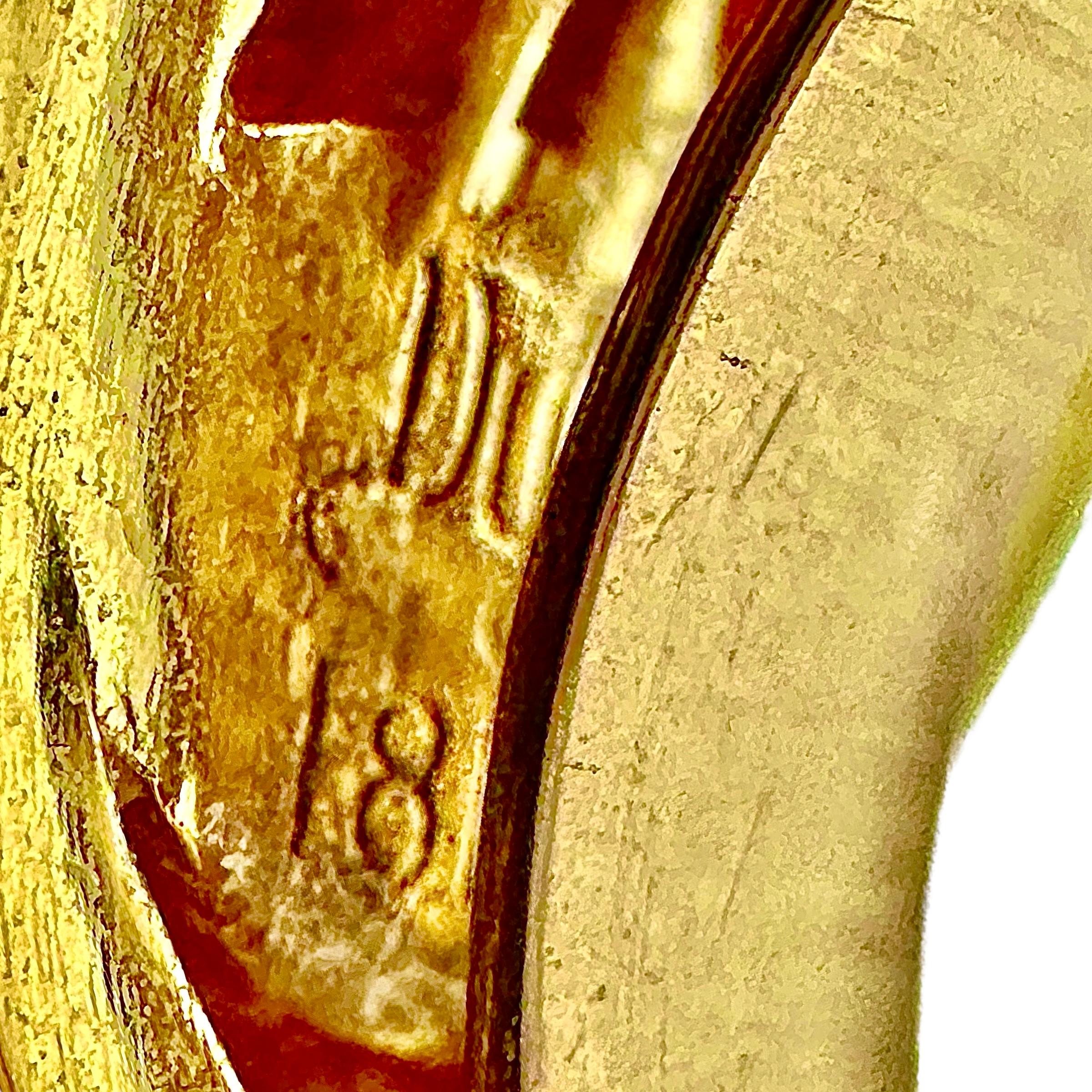 Huge Vintage 18K Yellow Gold Henry Dunay Hammered Dome Ring 1 3/8 Inches Long en vente 8